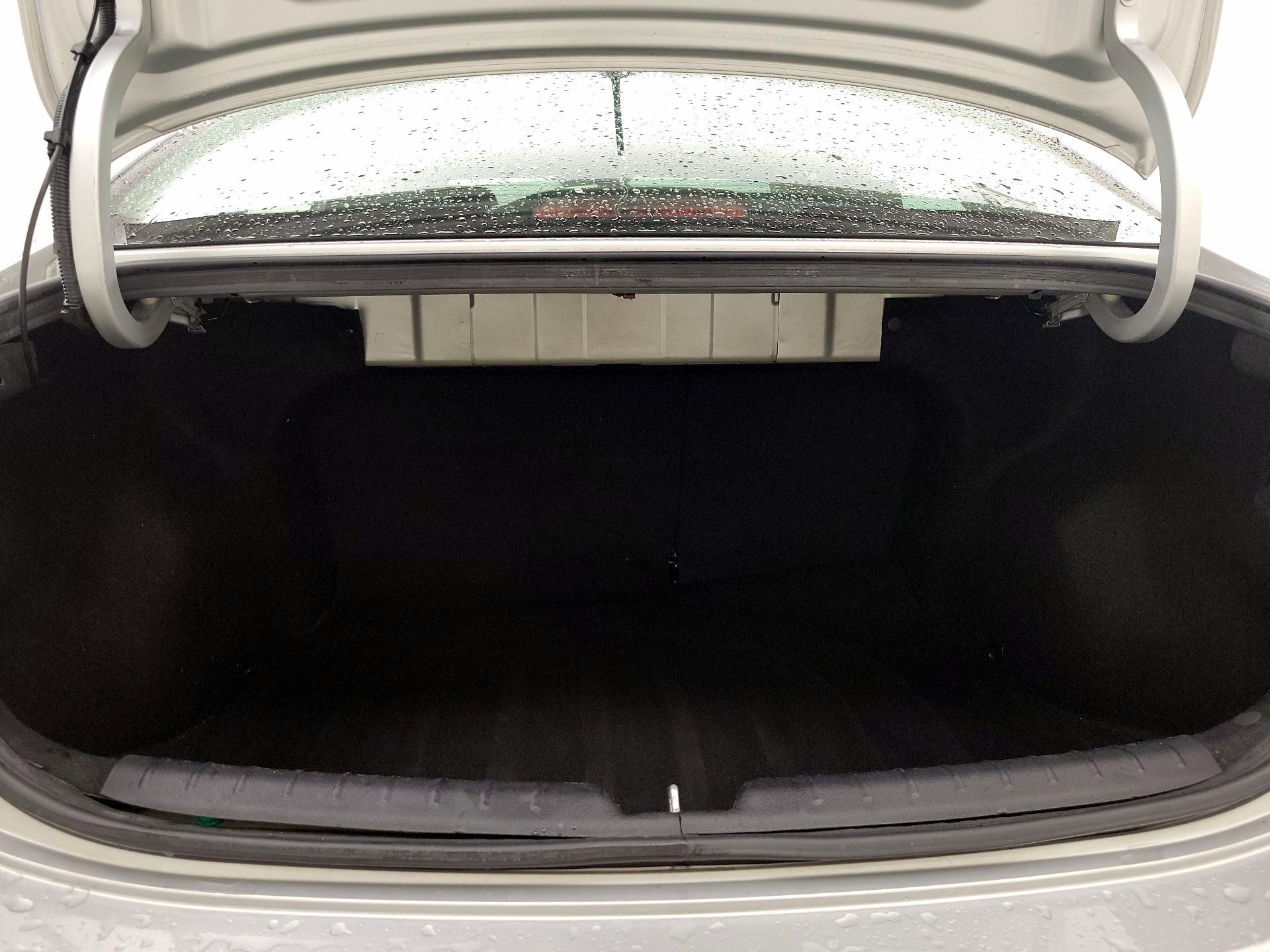 Thumbnail: 2018 Kia Rio - 20