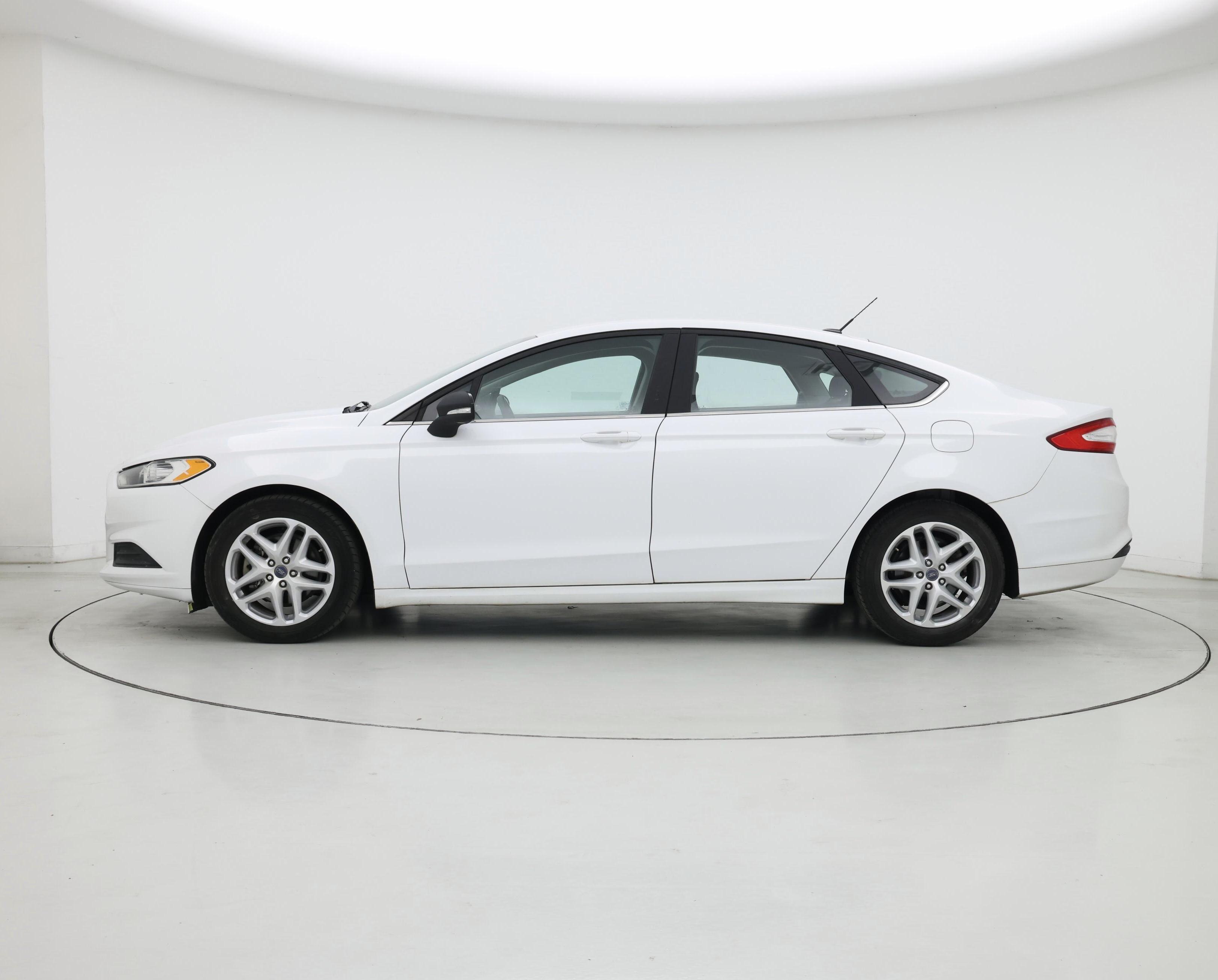 Thumbnail: 2016 Ford Fusion - 3