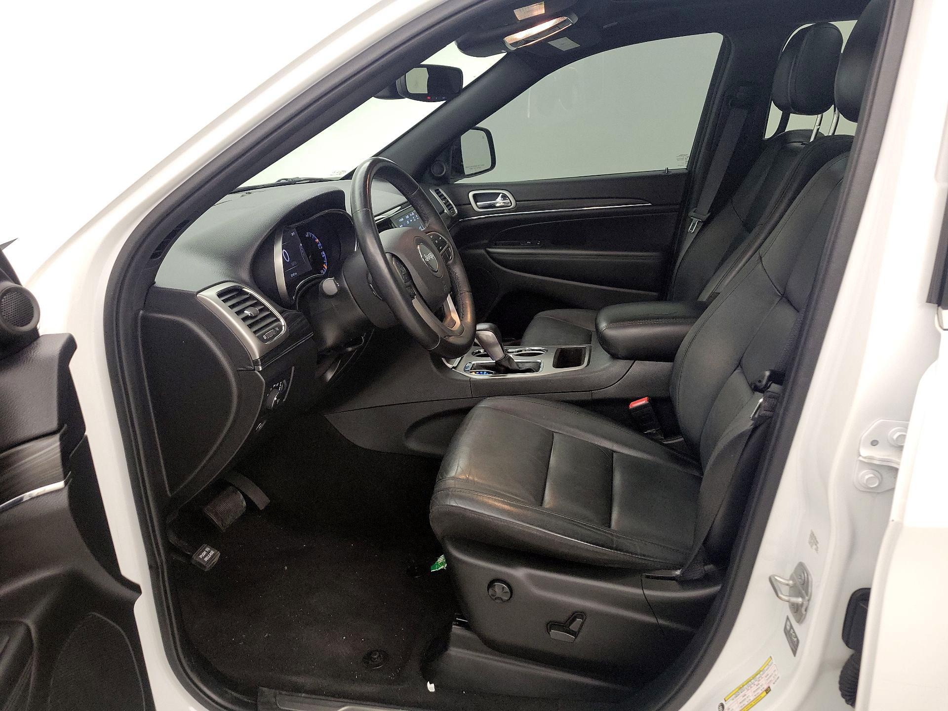 Thumbnail: 2018 Jeep Grand Cherokee - 11