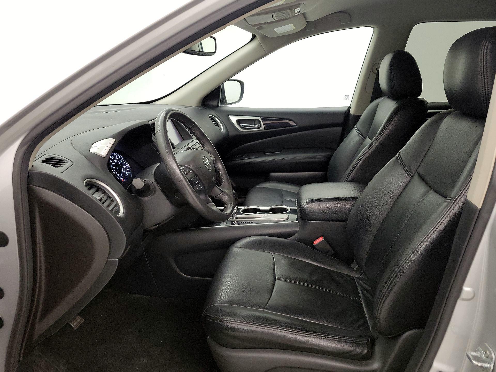 Thumbnail: 2017 Nissan Pathfinder - 11