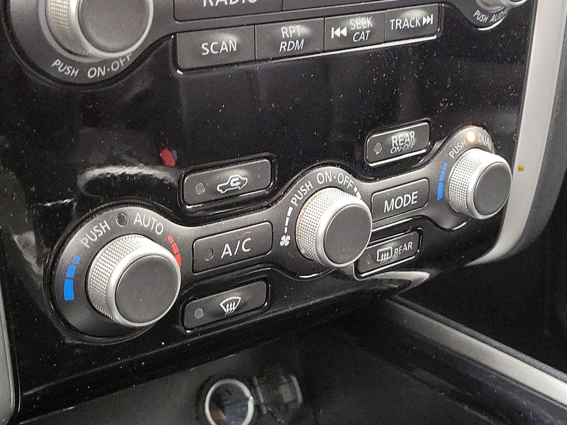 Thumbnail: 2017 Nissan Pathfinder - 16