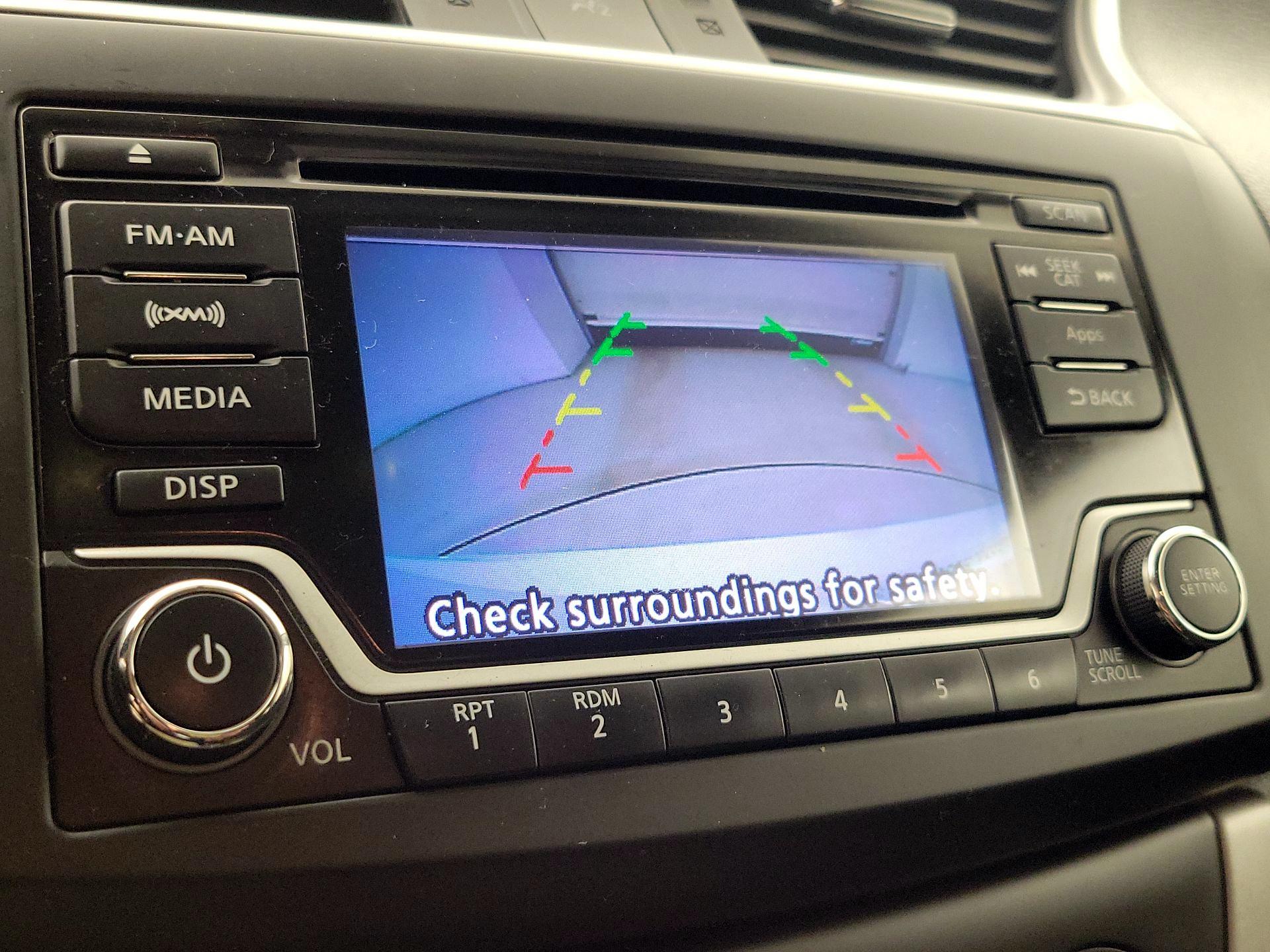 Thumbnail: 2015 Nissan Sentra - 14