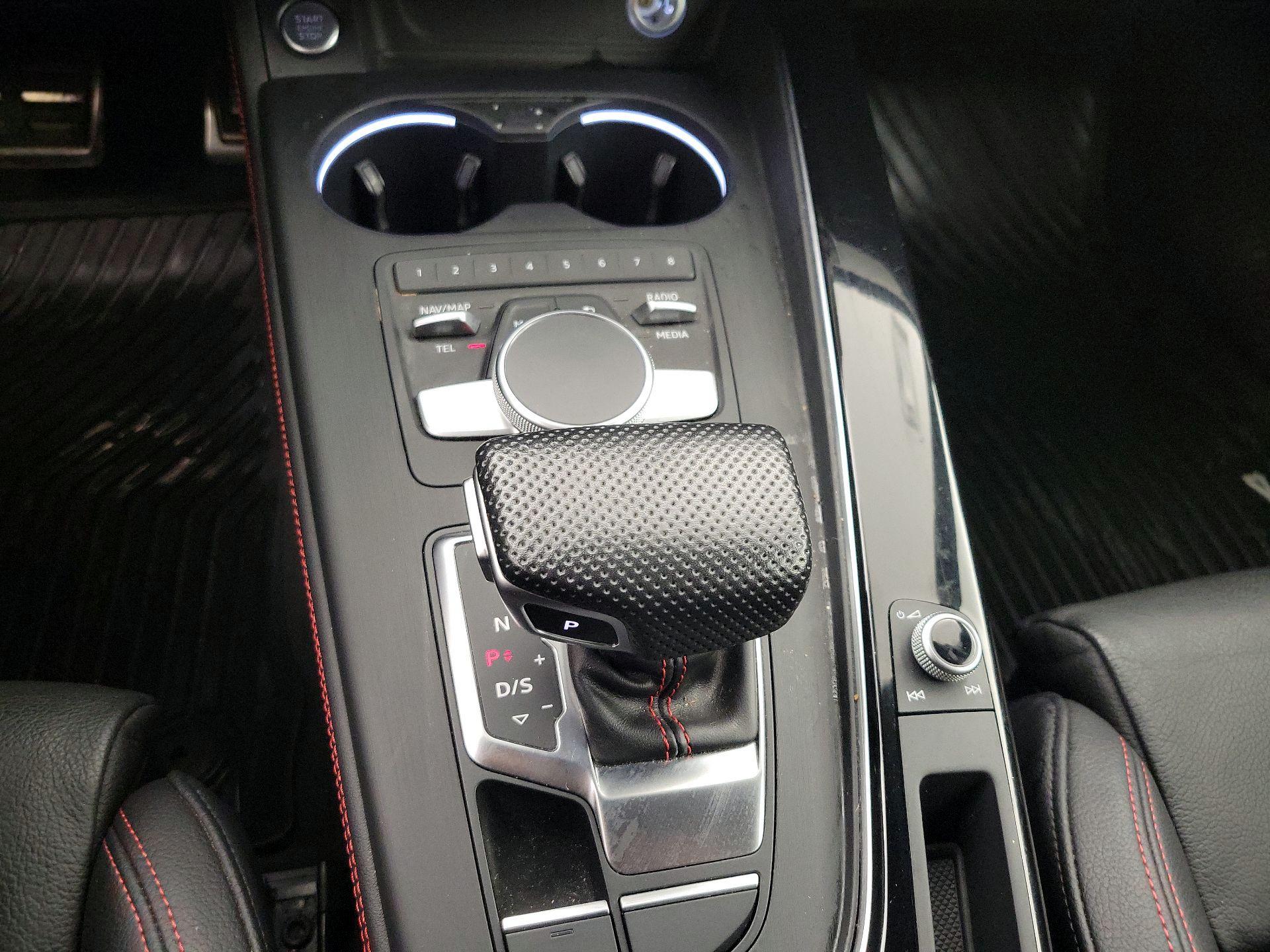 Thumbnail: 2018 Audi A4 - 18