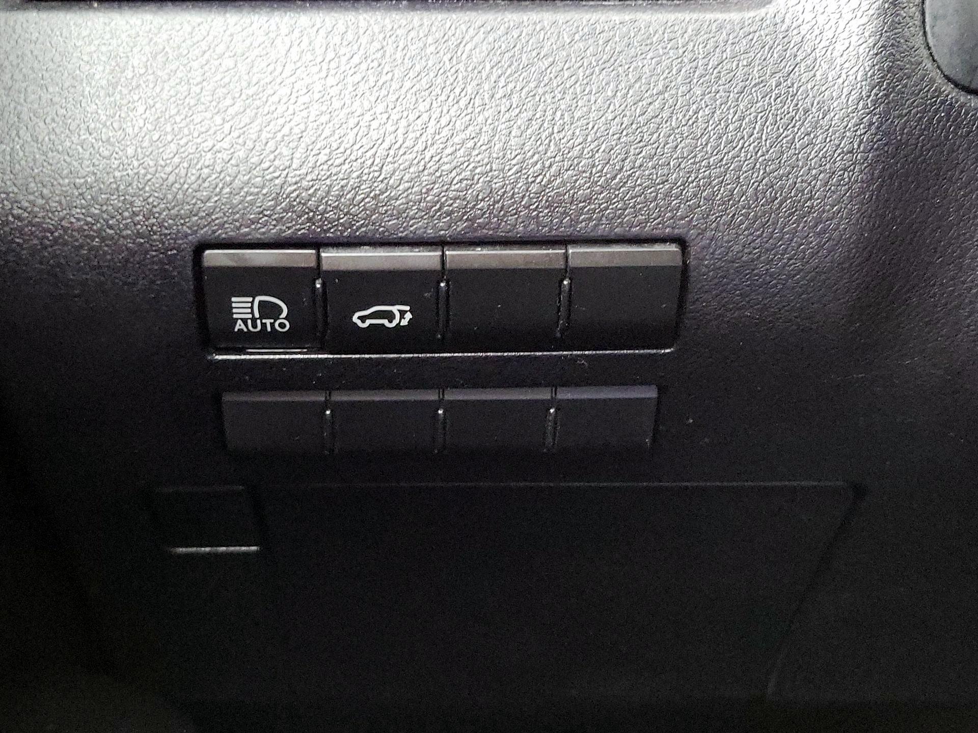 Thumbnail: 2017 Lexus RX - 13