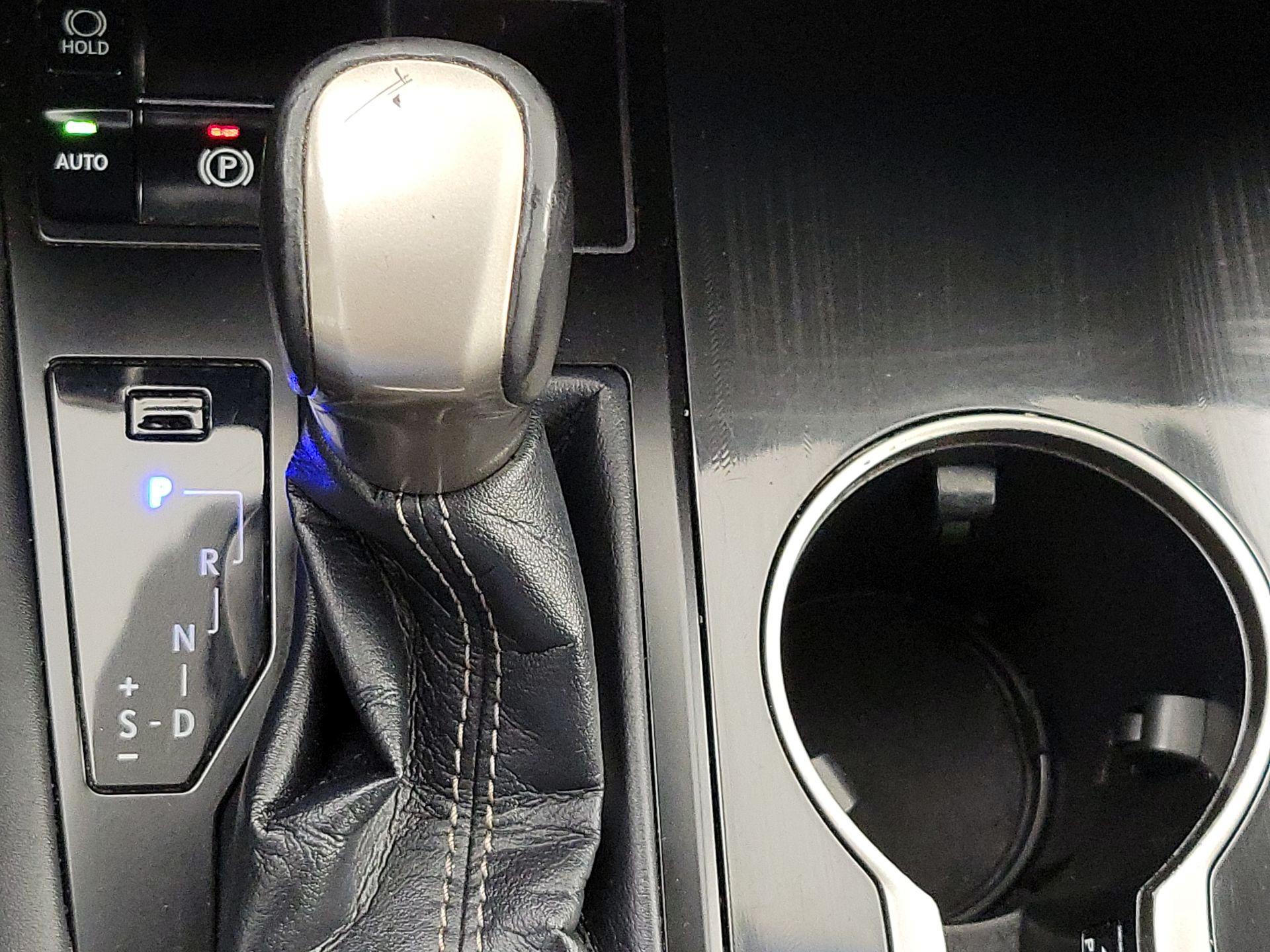 Thumbnail: 2017 Lexus RX - 17