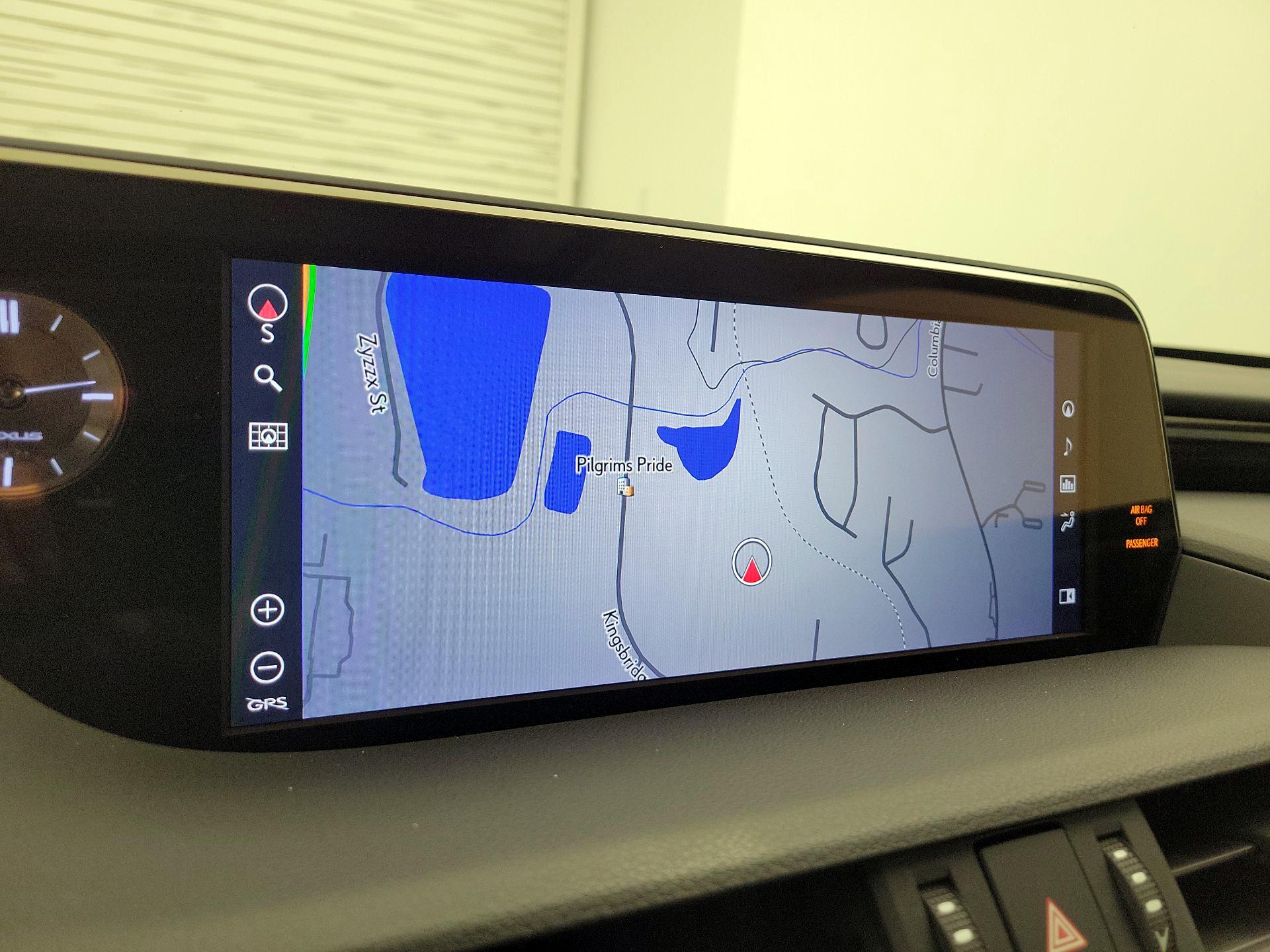 Thumbnail: 2020 Lexus ES - 13