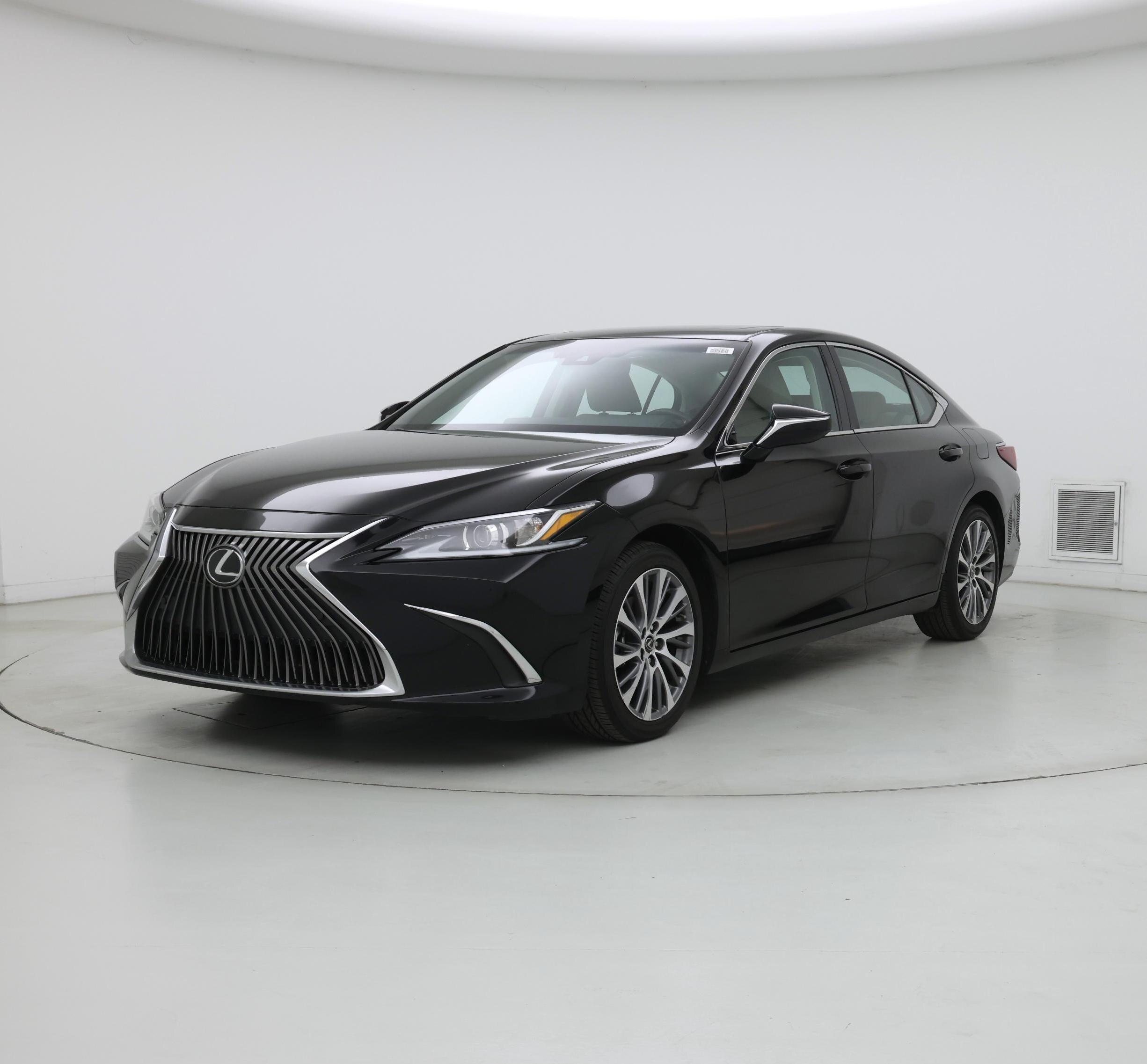 Thumbnail: 2020 Lexus ES - 4