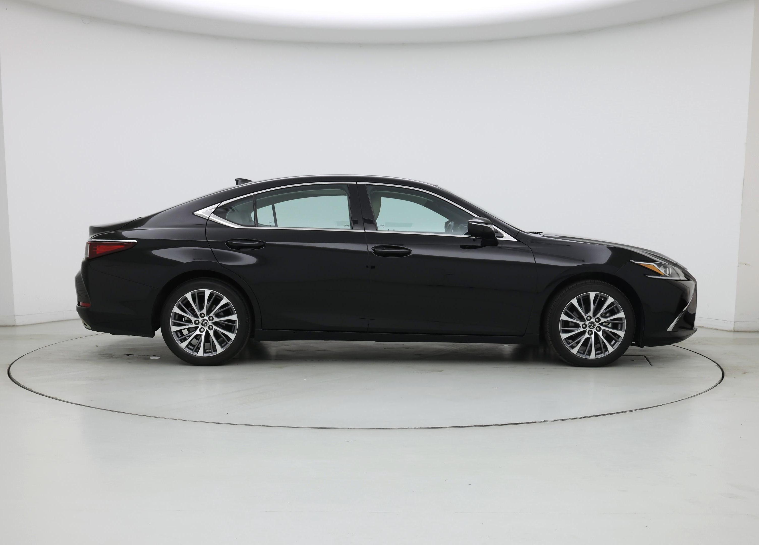 Thumbnail: 2020 Lexus ES - 7