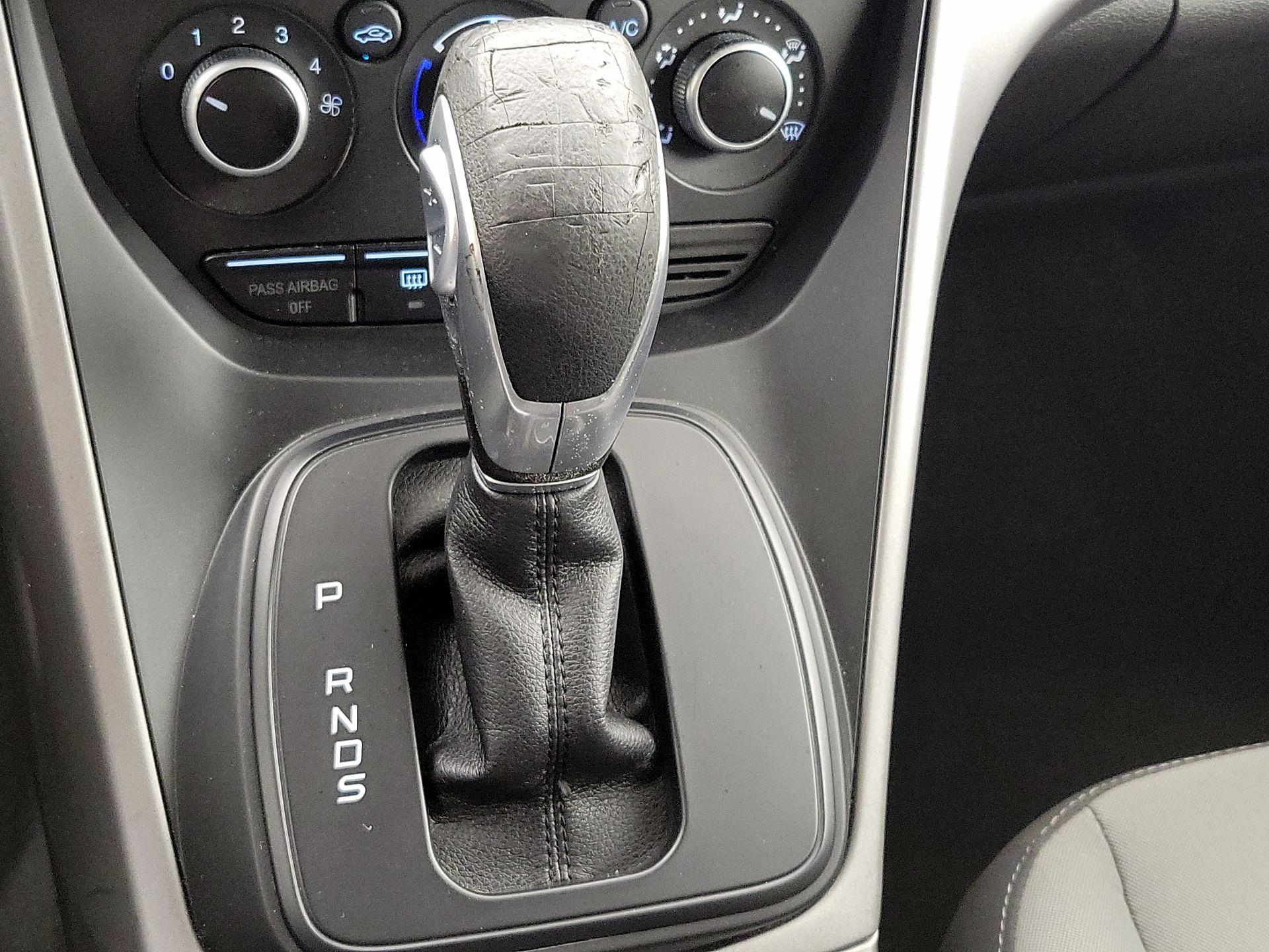 Thumbnail: 2014 Ford Escape - 17