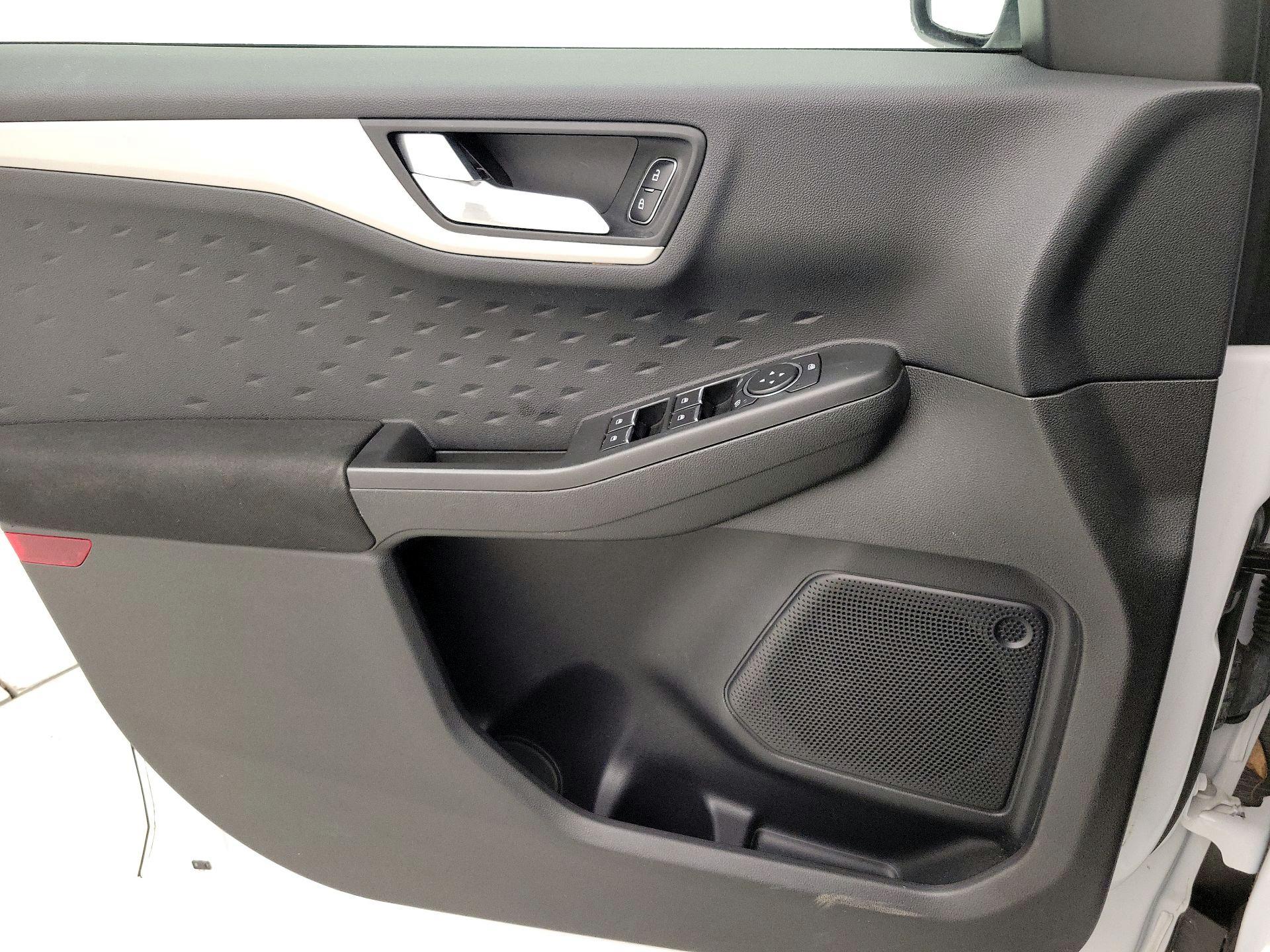 Thumbnail: 2020 Ford Escape - 12