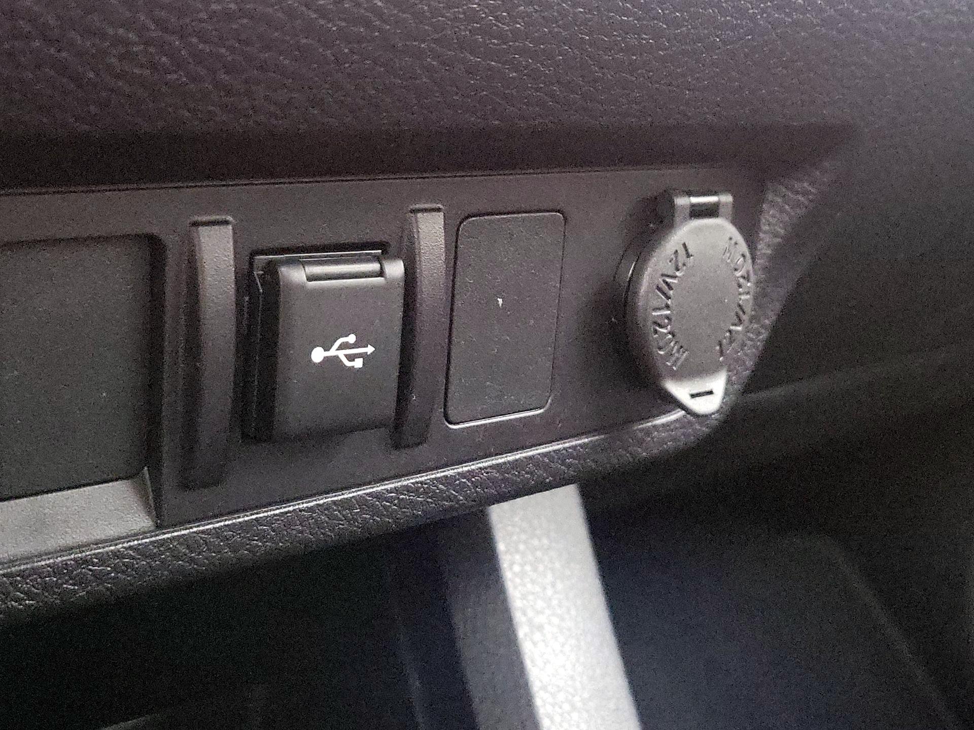 Thumbnail: 2022 Toyota Tacoma - 18