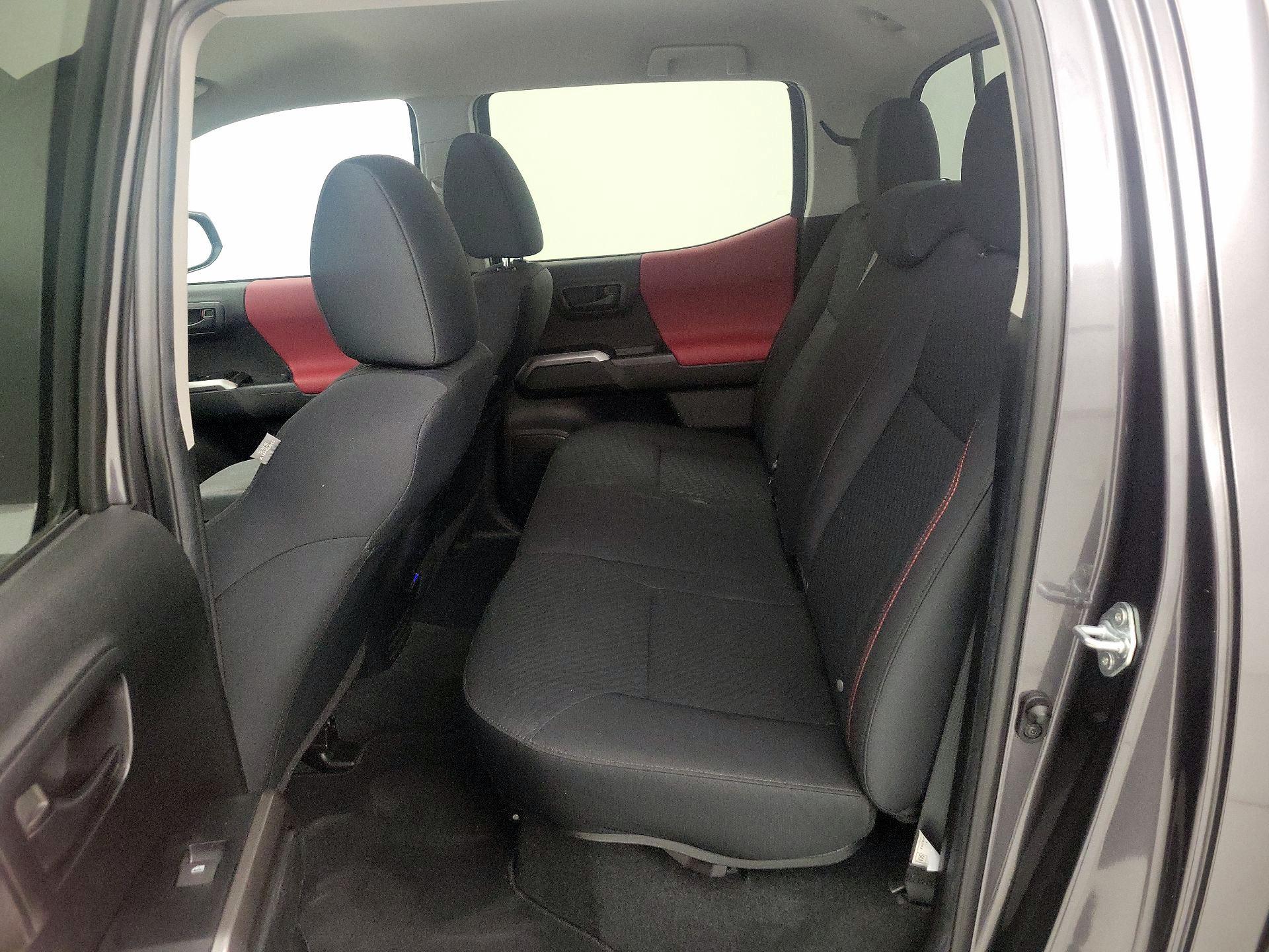 Thumbnail: 2022 Toyota Tacoma - 19