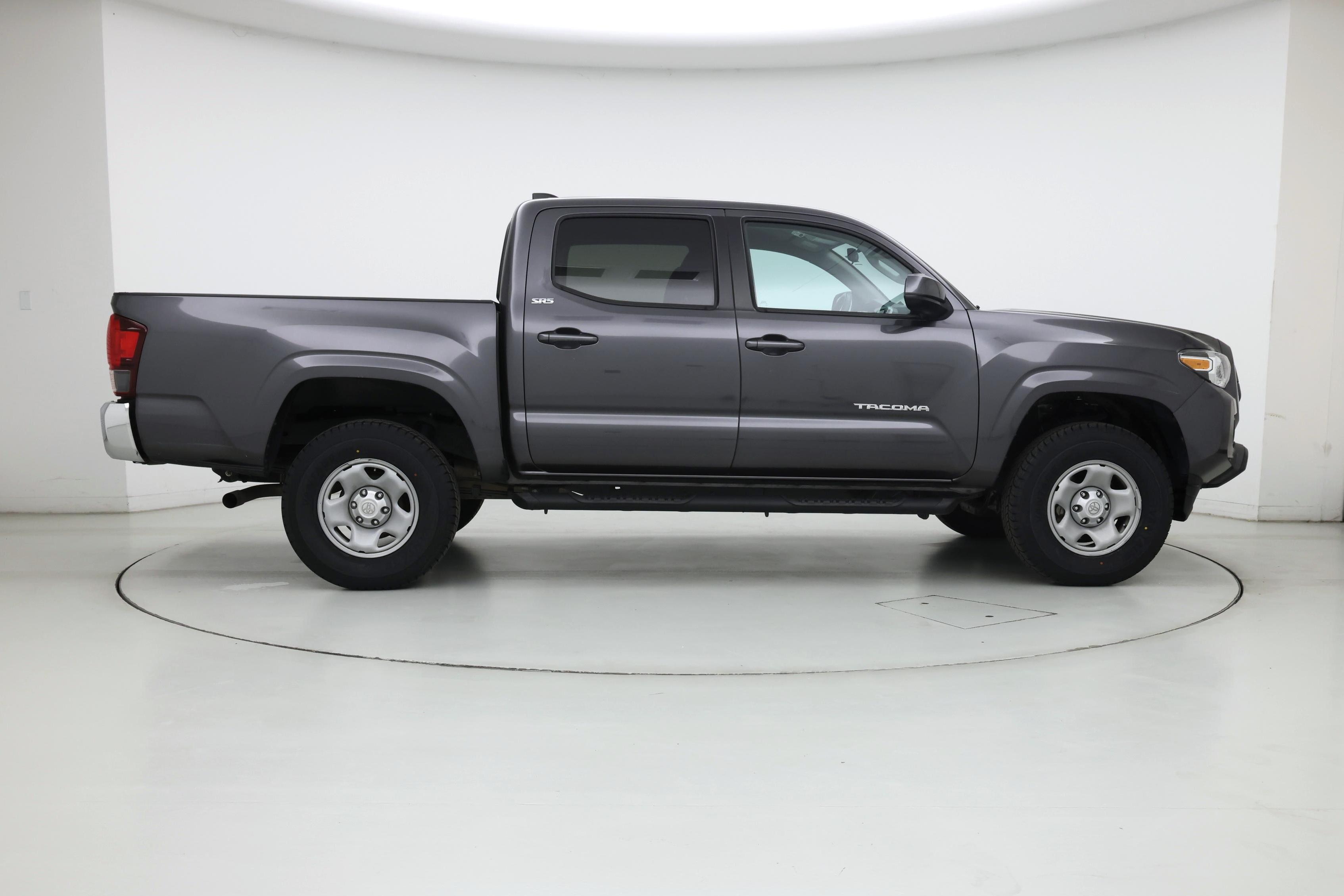 Thumbnail: 2022 Toyota Tacoma - 7