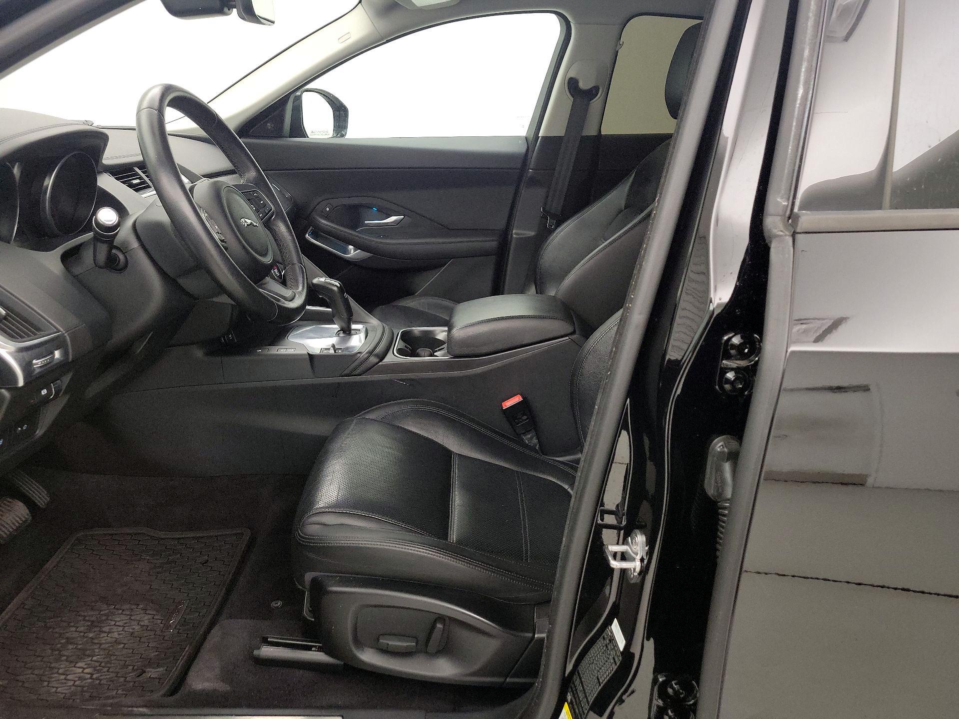 Thumbnail: 2020 Jaguar E-Pace - 11