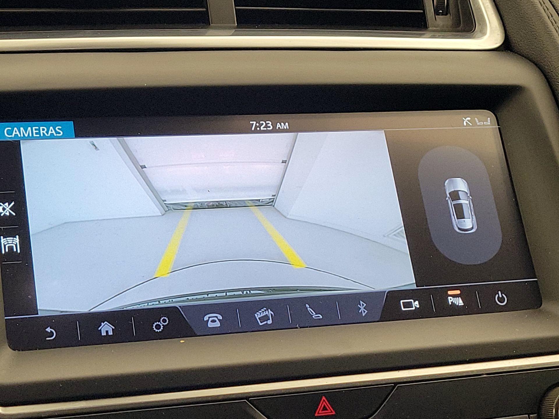 Thumbnail: 2020 Jaguar E-Pace - 14