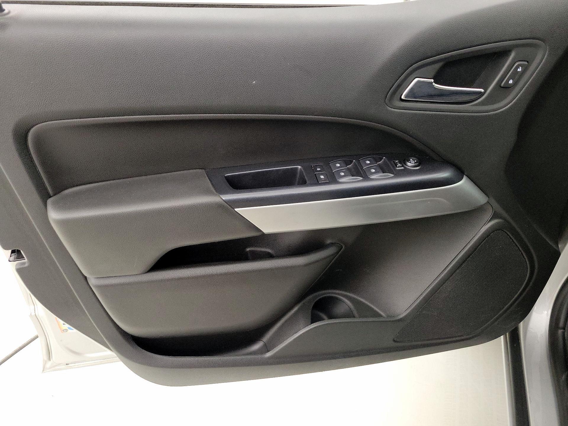 Thumbnail: 2020 Chevrolet Colorado - 12