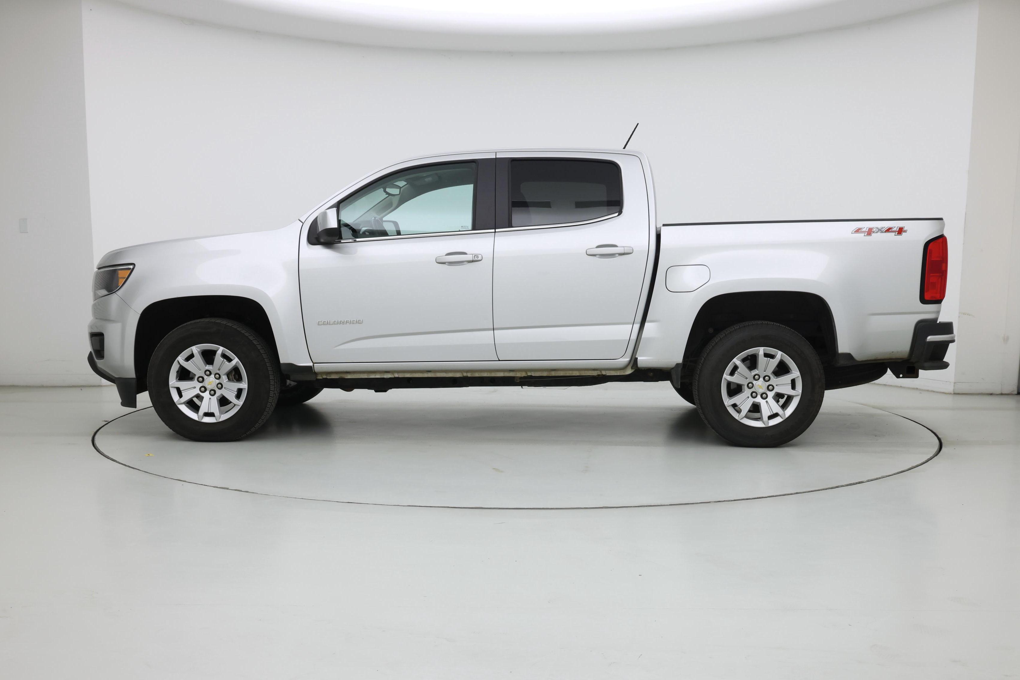 Thumbnail: 2020 Chevrolet Colorado - 3