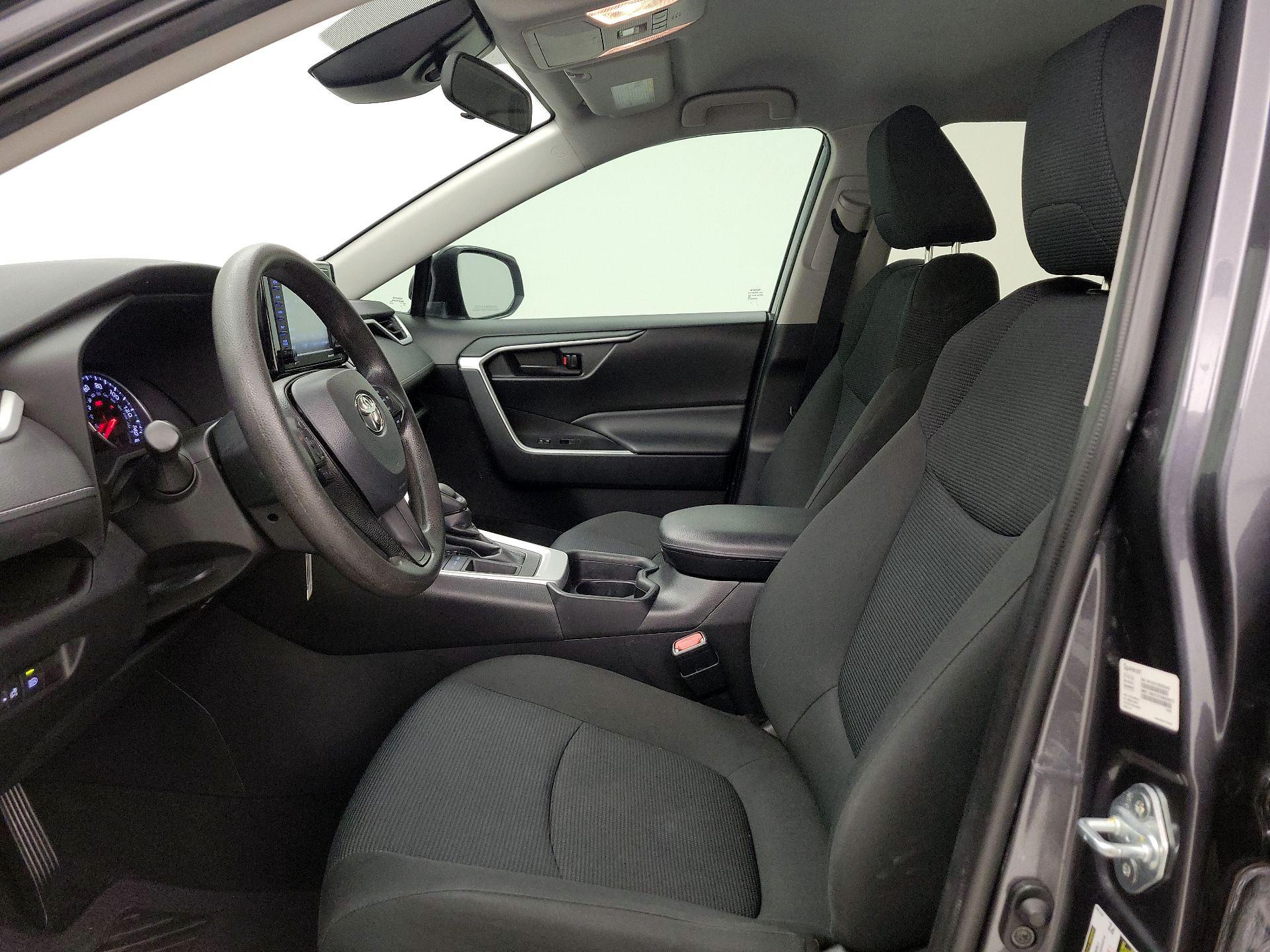 Thumbnail: 2021 Toyota RAV4 - 11