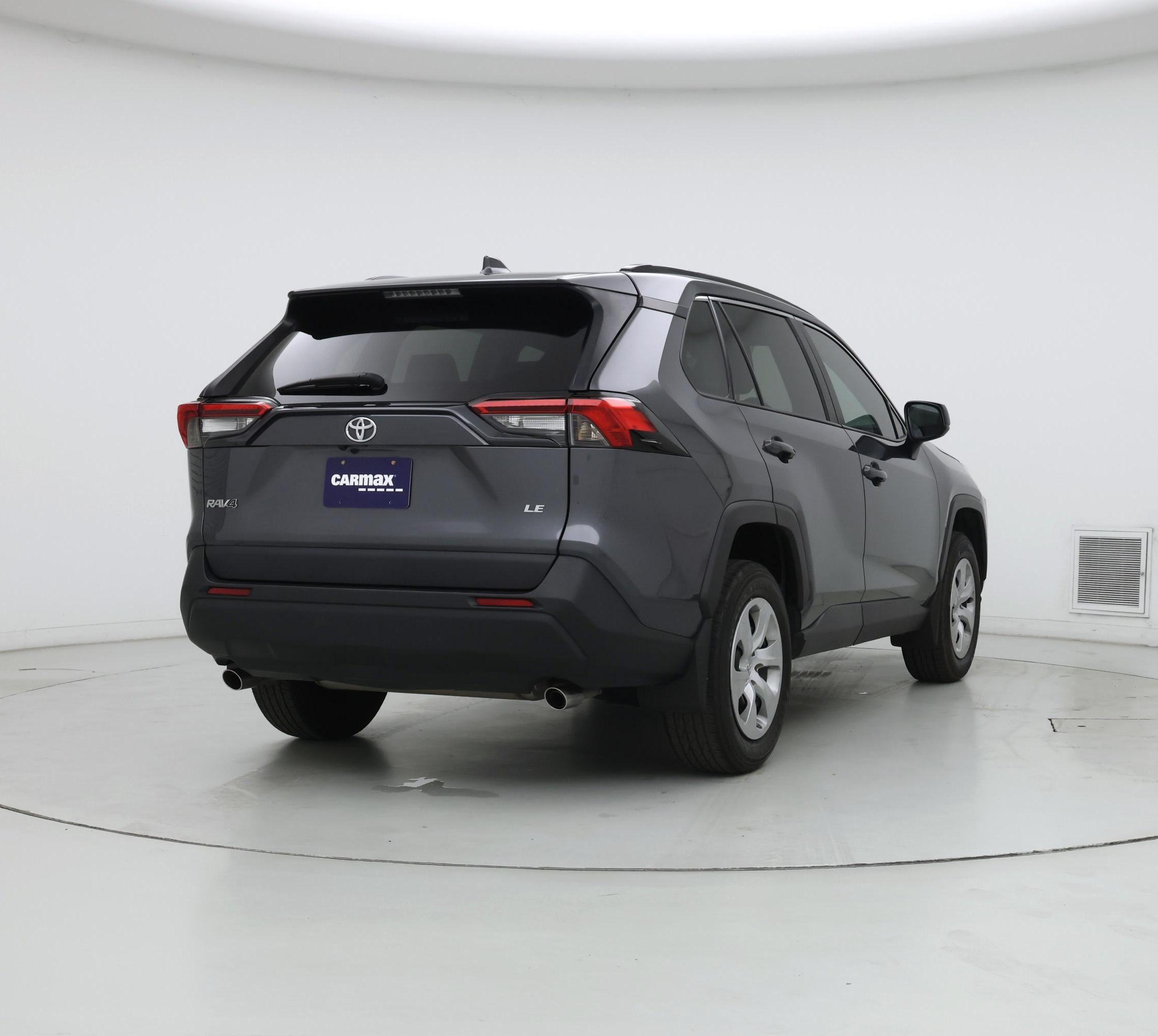 Thumbnail: 2021 Toyota RAV4 - 8