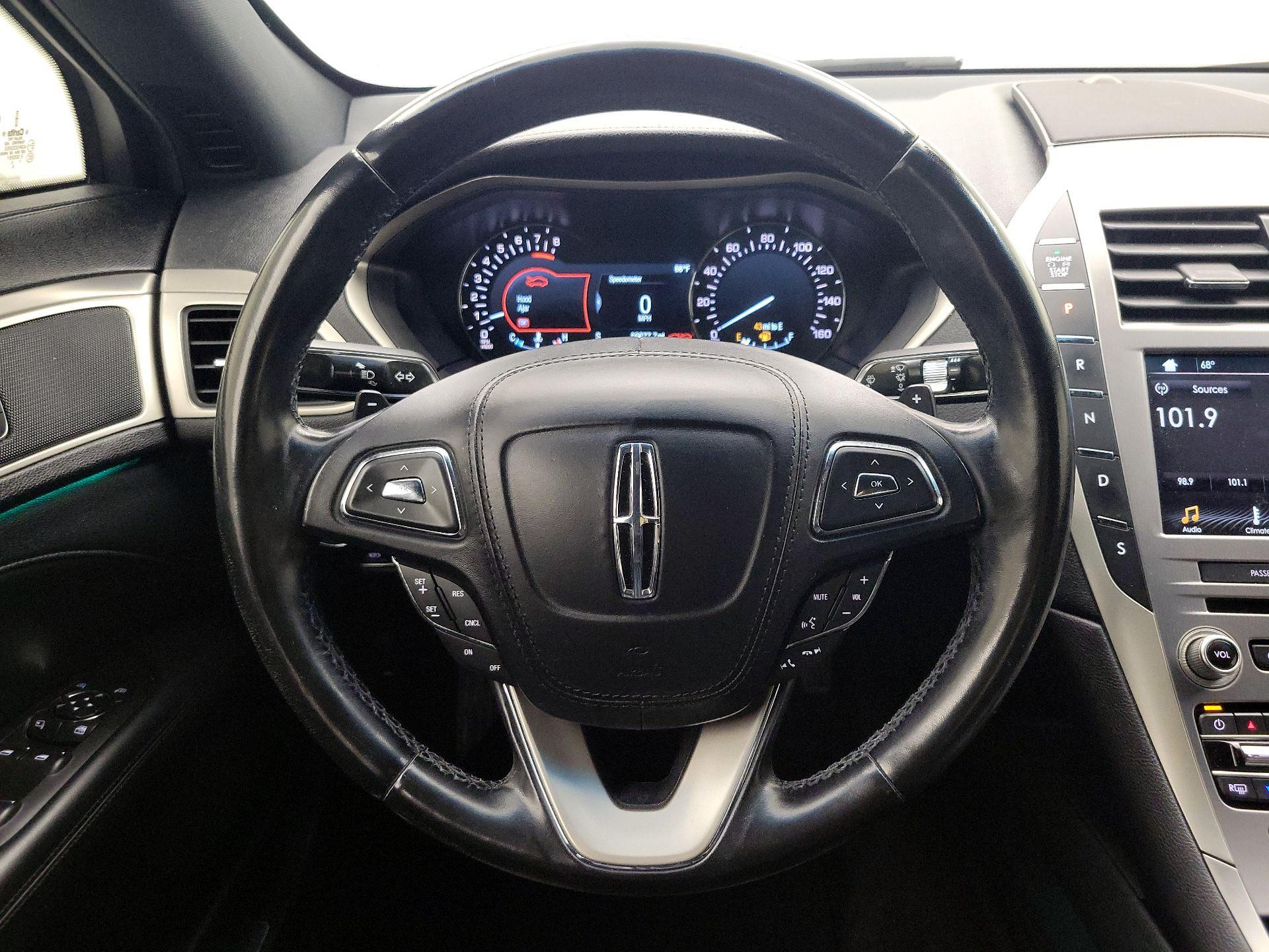 Thumbnail: 2017 Lincoln MKZ - 10