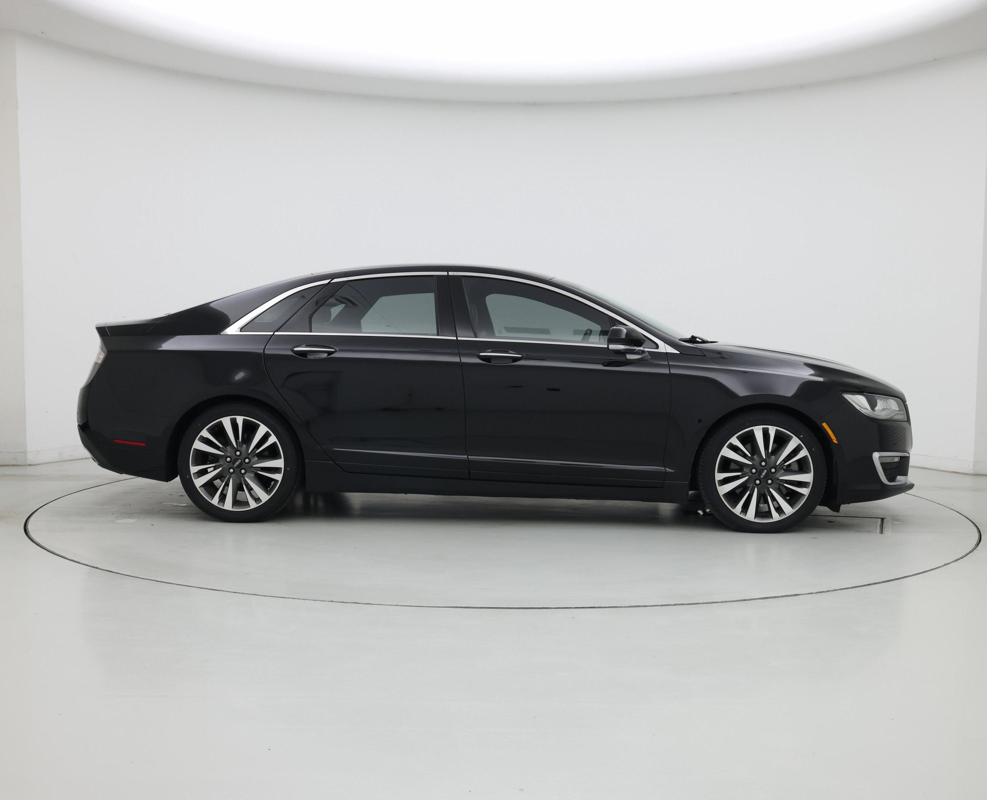 Thumbnail: 2017 Lincoln MKZ - 7