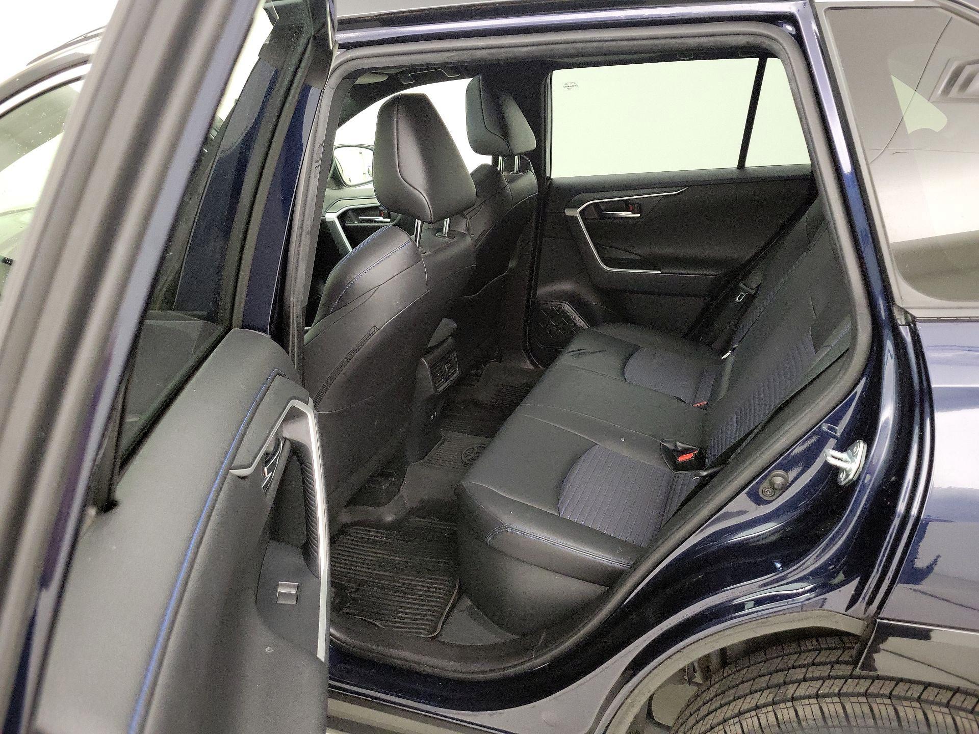 Thumbnail: 2021 Toyota RAV4 - 20