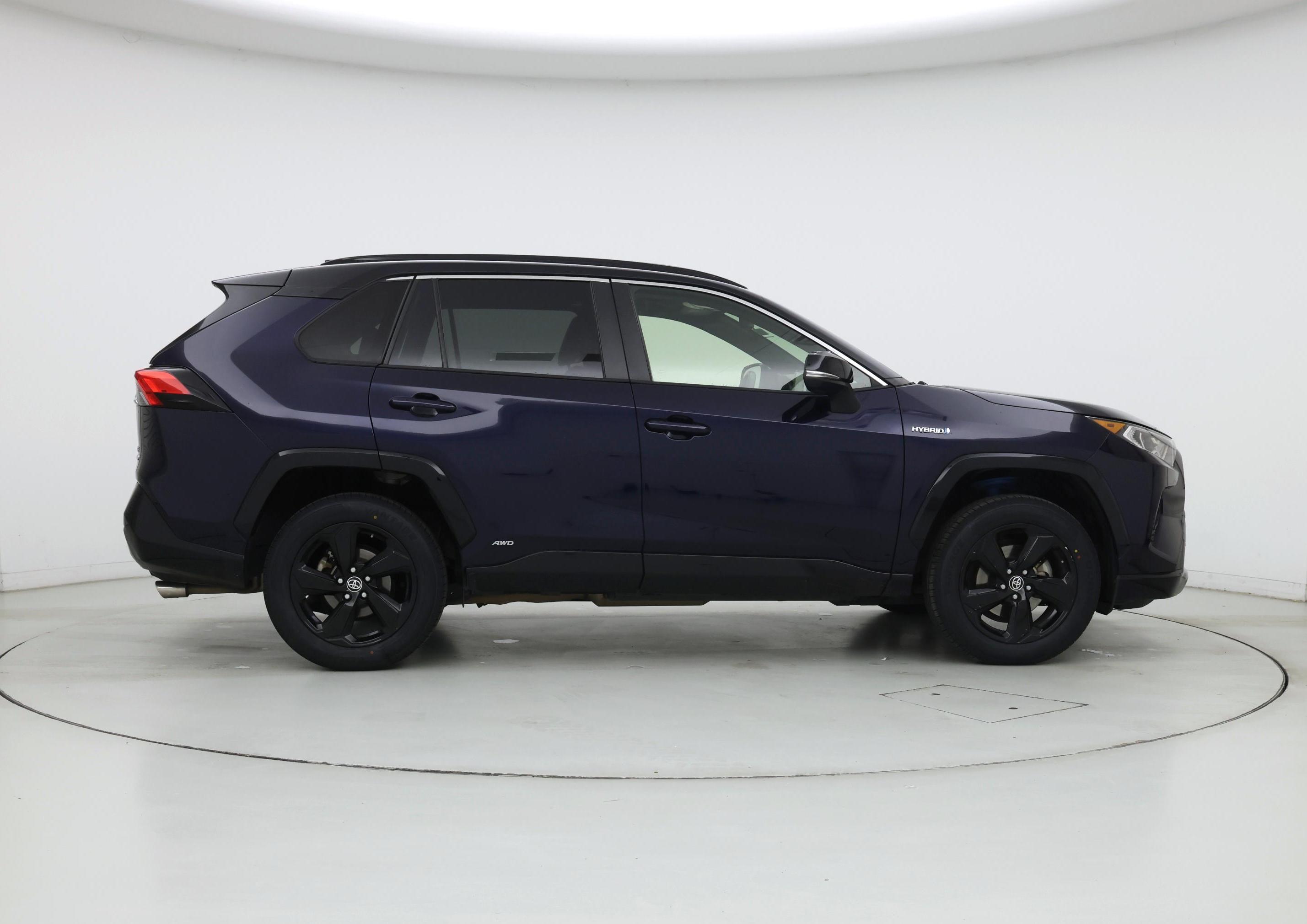 Thumbnail: 2021 Toyota RAV4 - 7