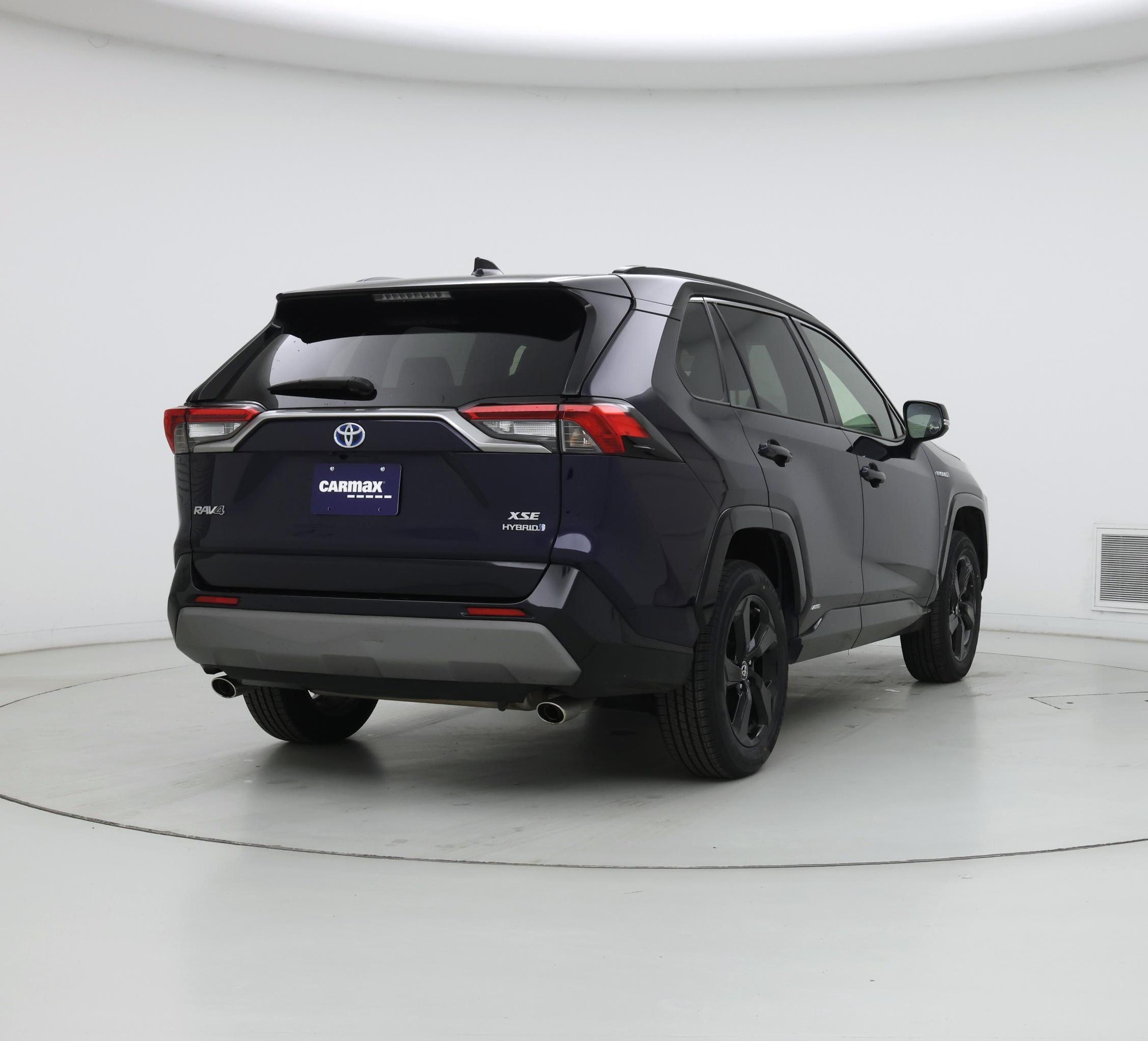 Thumbnail: 2021 Toyota RAV4 - 8