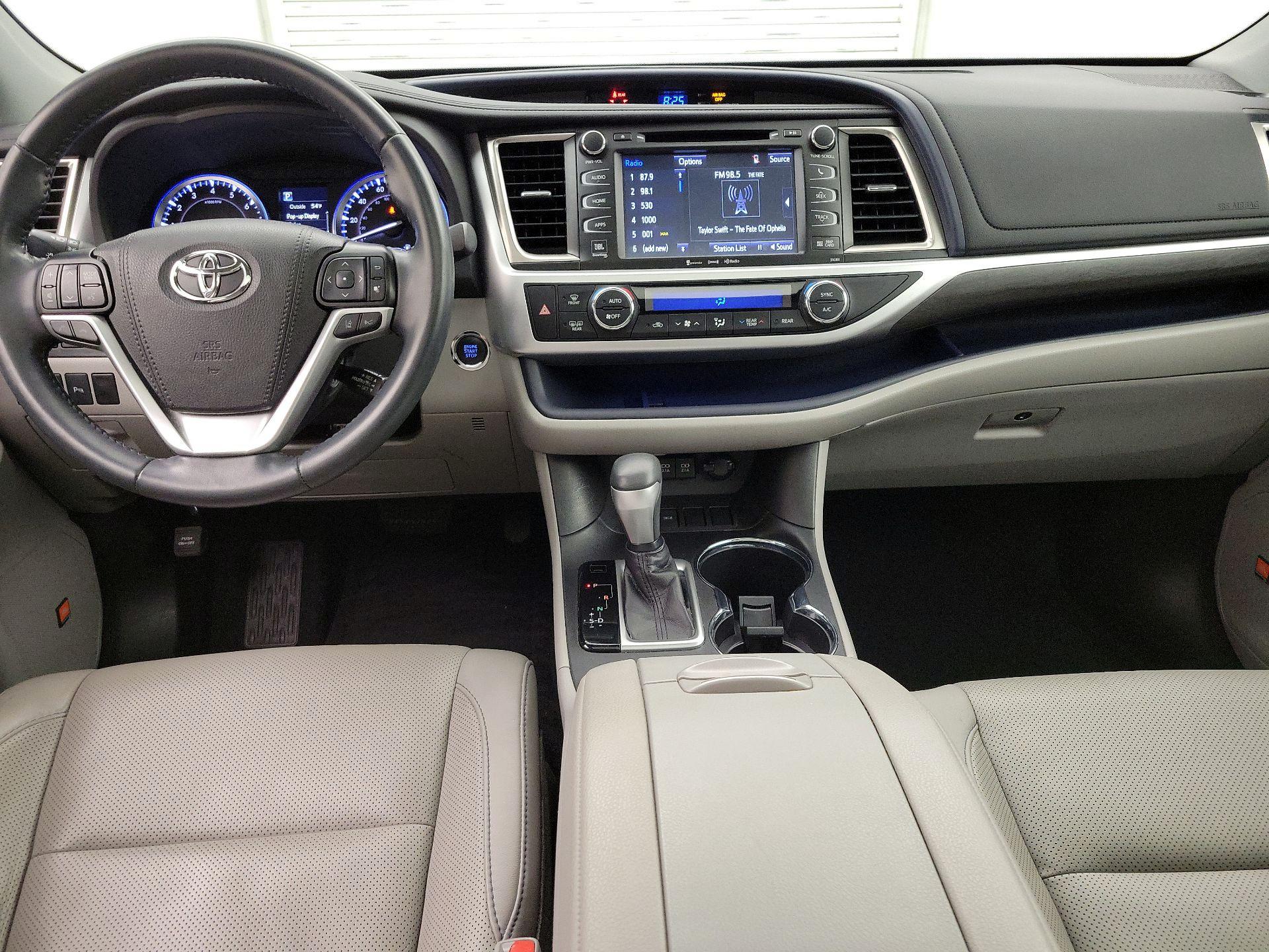 Thumbnail: 2019 Toyota Highlander - 9