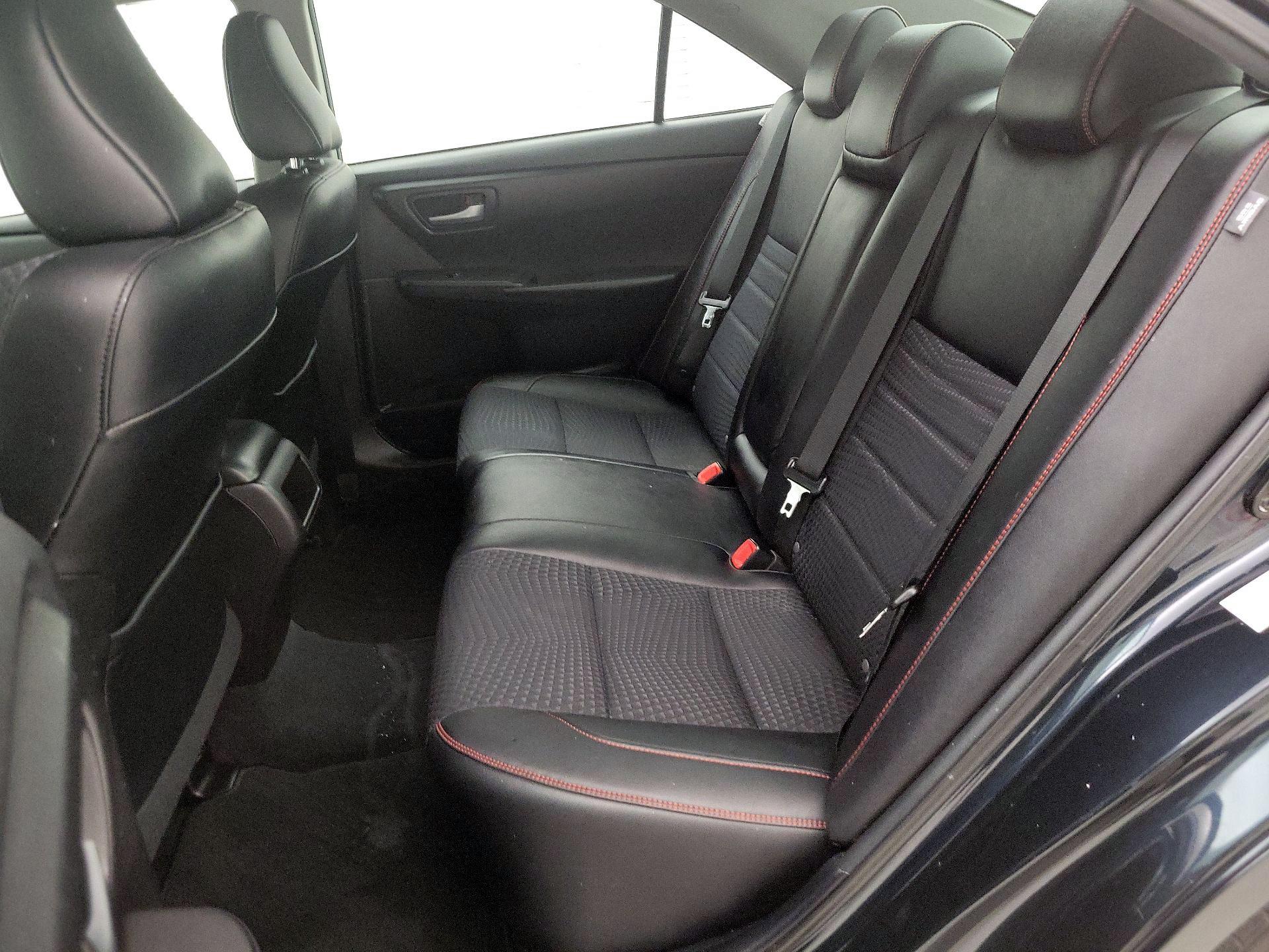 Thumbnail: 2015 Toyota Camry - 19