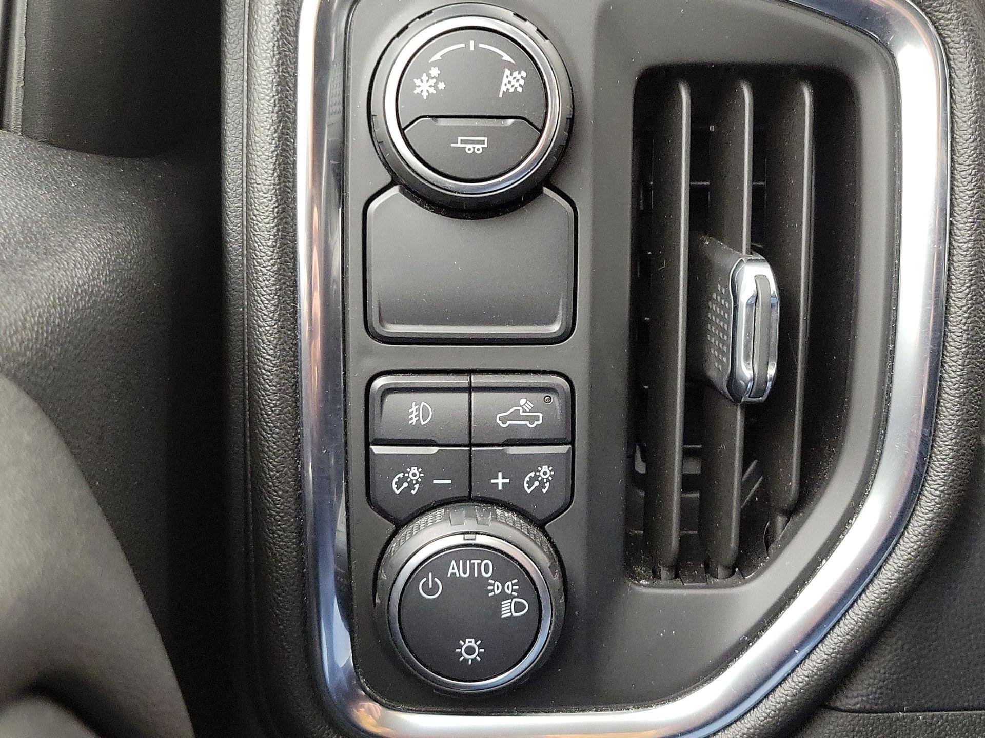 Thumbnail: 2019 Chevrolet Silverado 1500 - 13