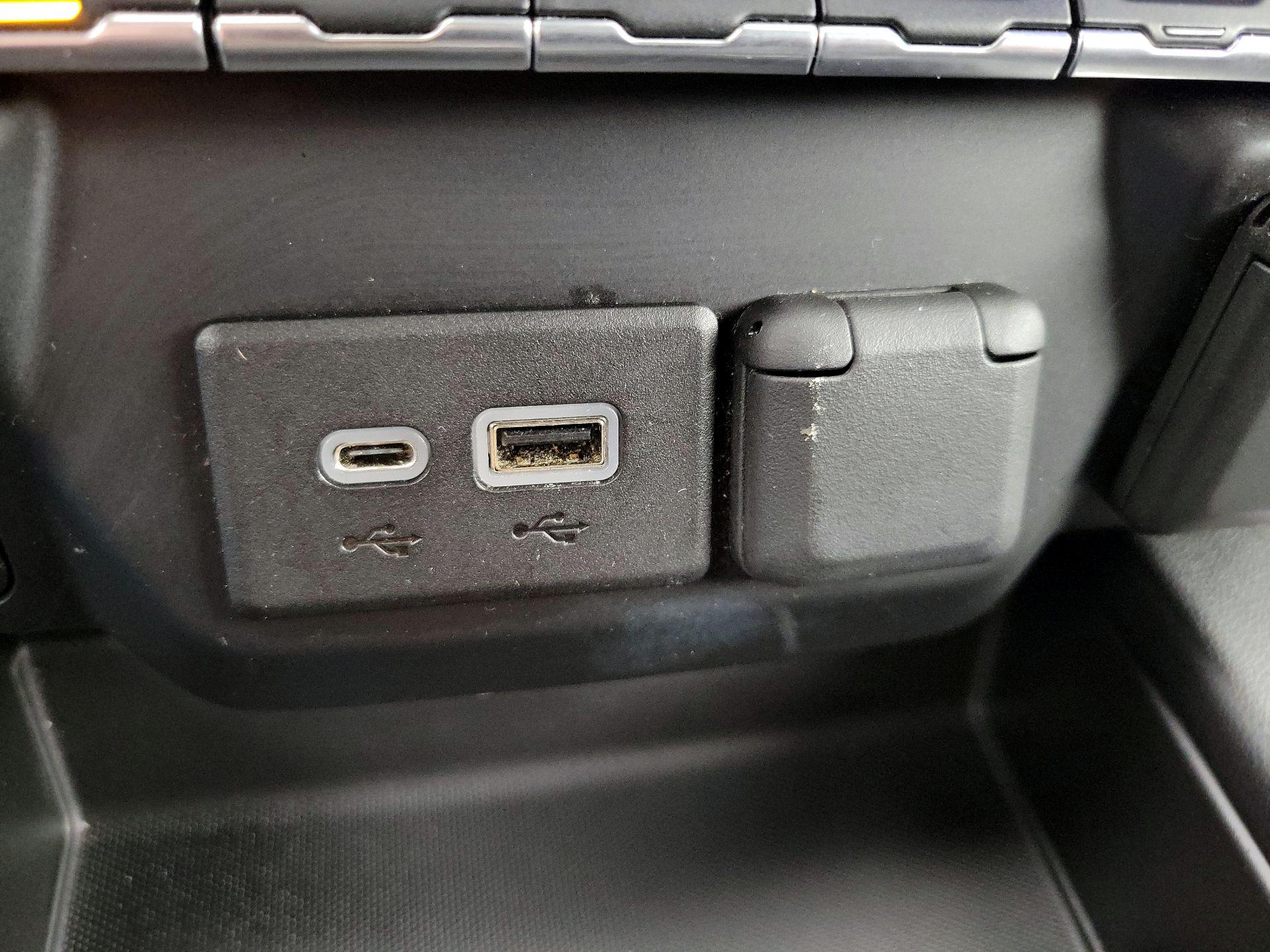 Thumbnail: 2019 Chevrolet Silverado 1500 - 18