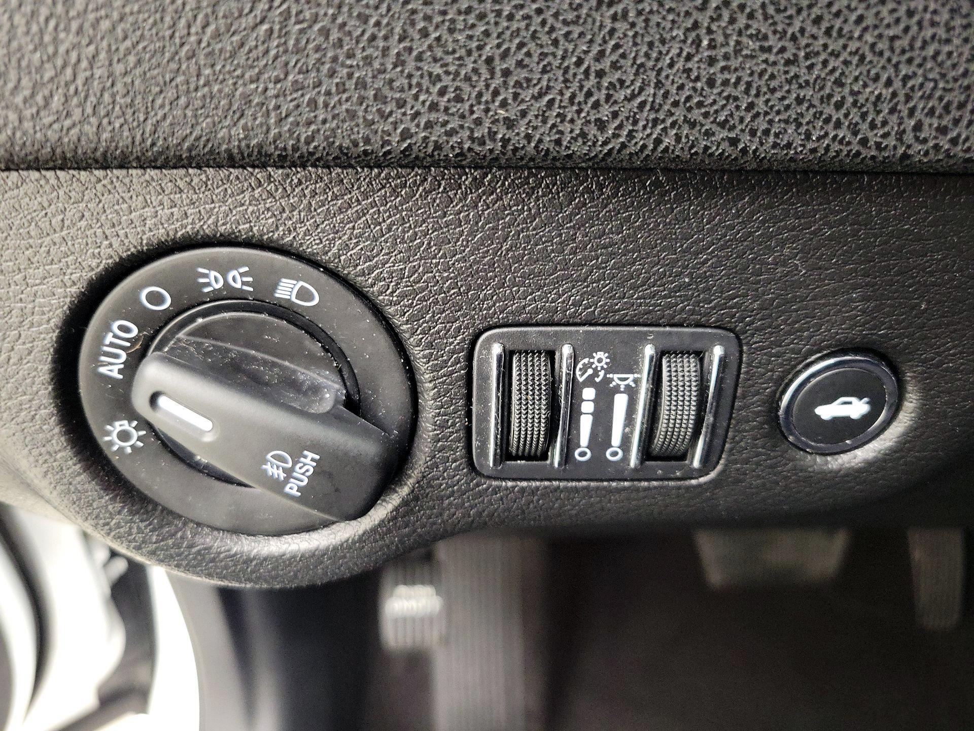 Thumbnail: 2021 Dodge Charger - 13