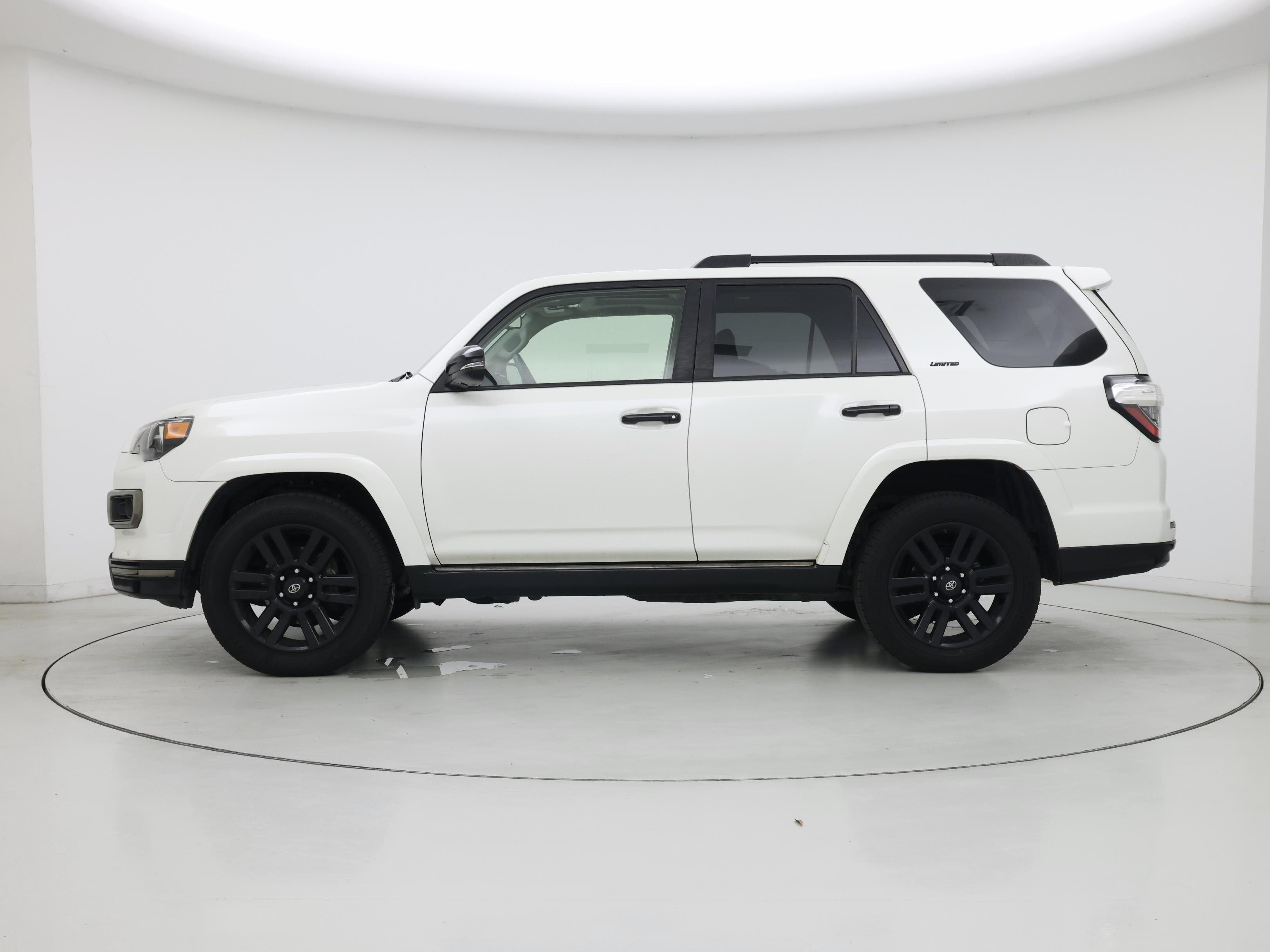 Thumbnail: 2021 Toyota 4Runner - 3