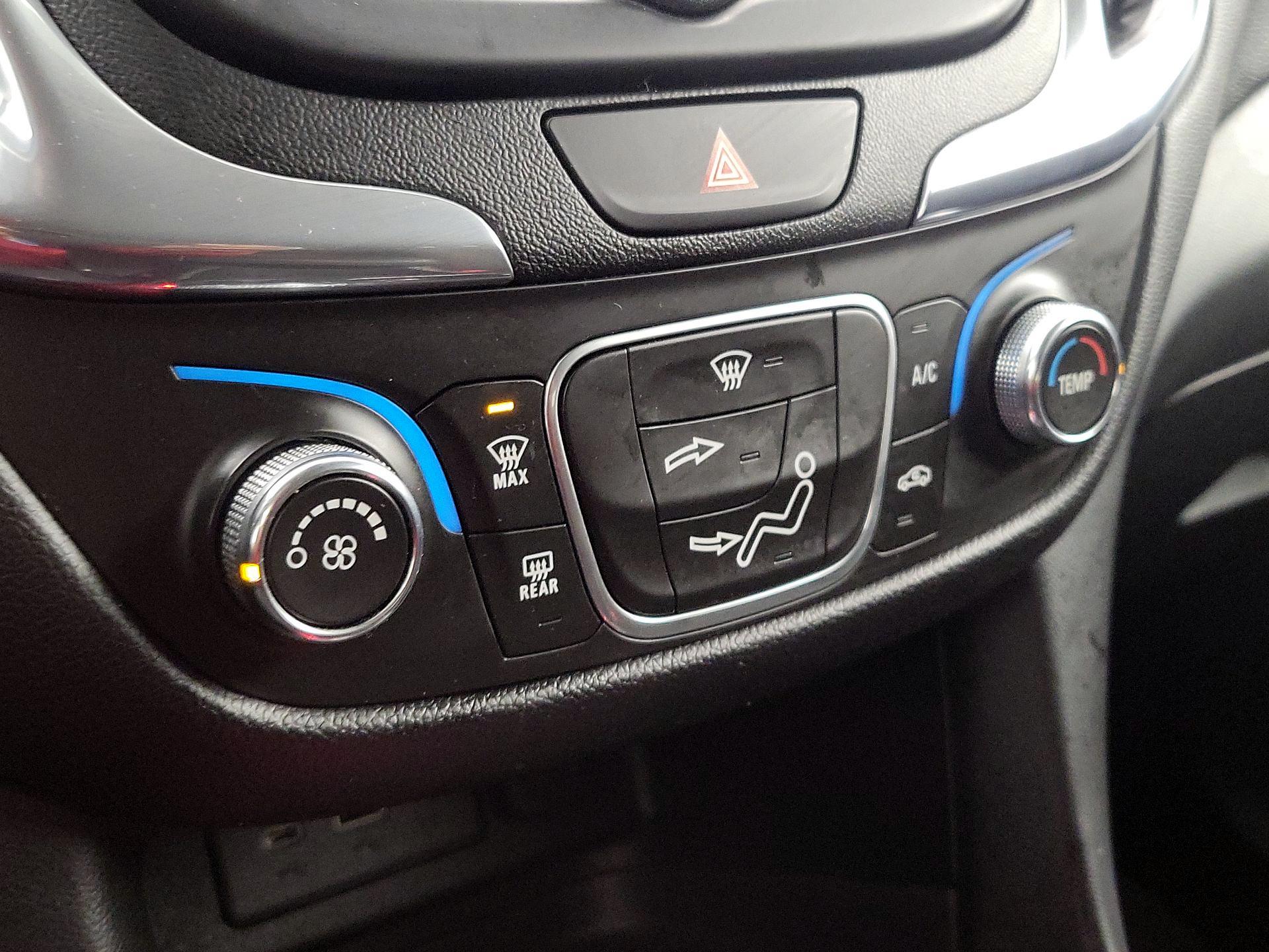 Thumbnail: 2019 Chevrolet Equinox - 16