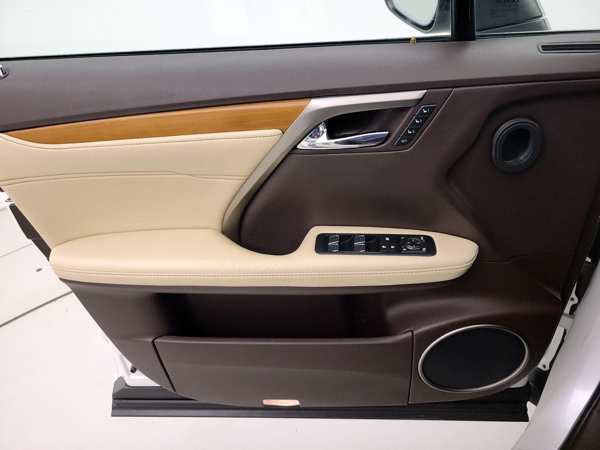 Thumbnail: 2018 Lexus RX - 12