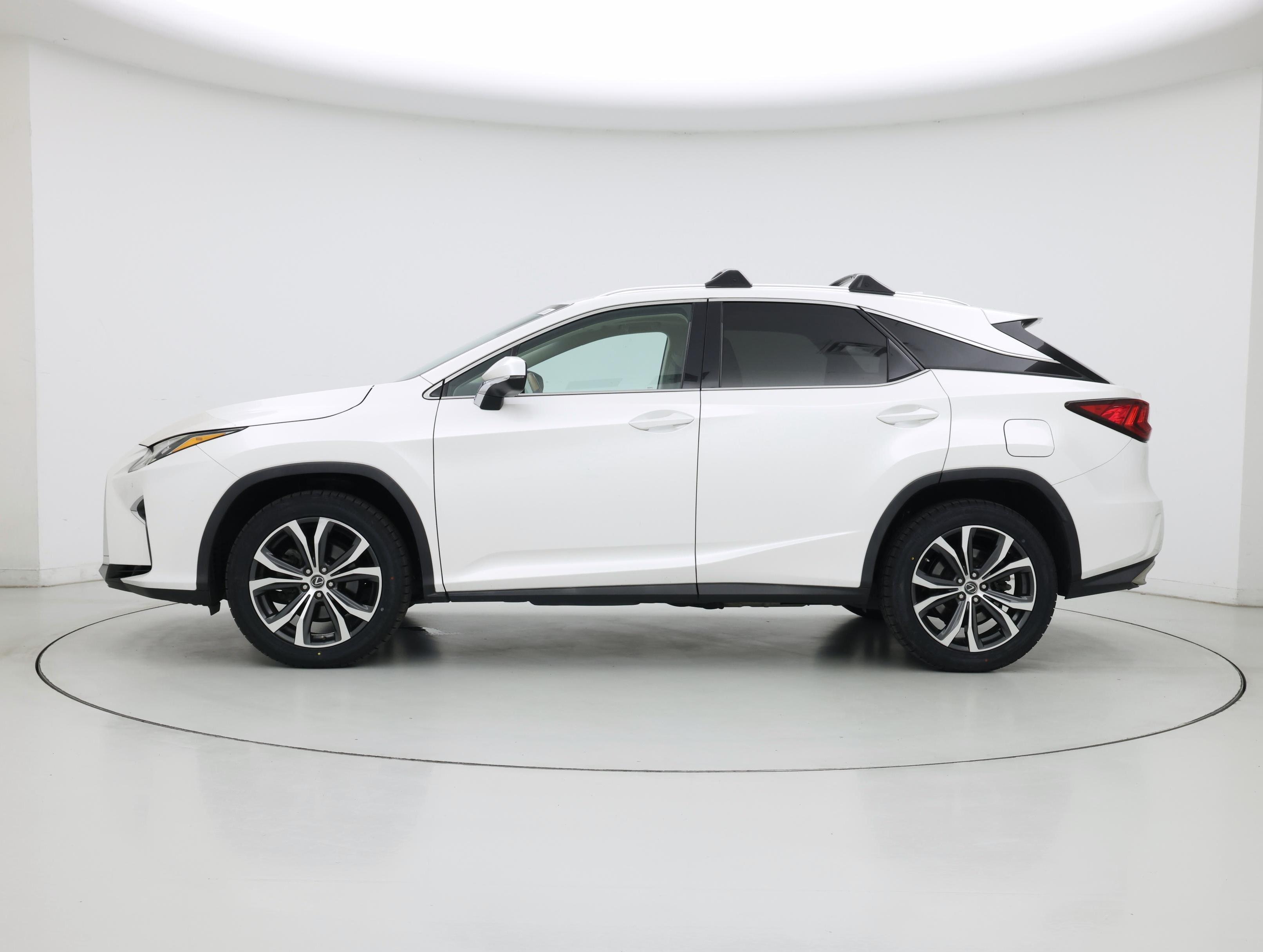 Thumbnail: 2018 Lexus RX - 3