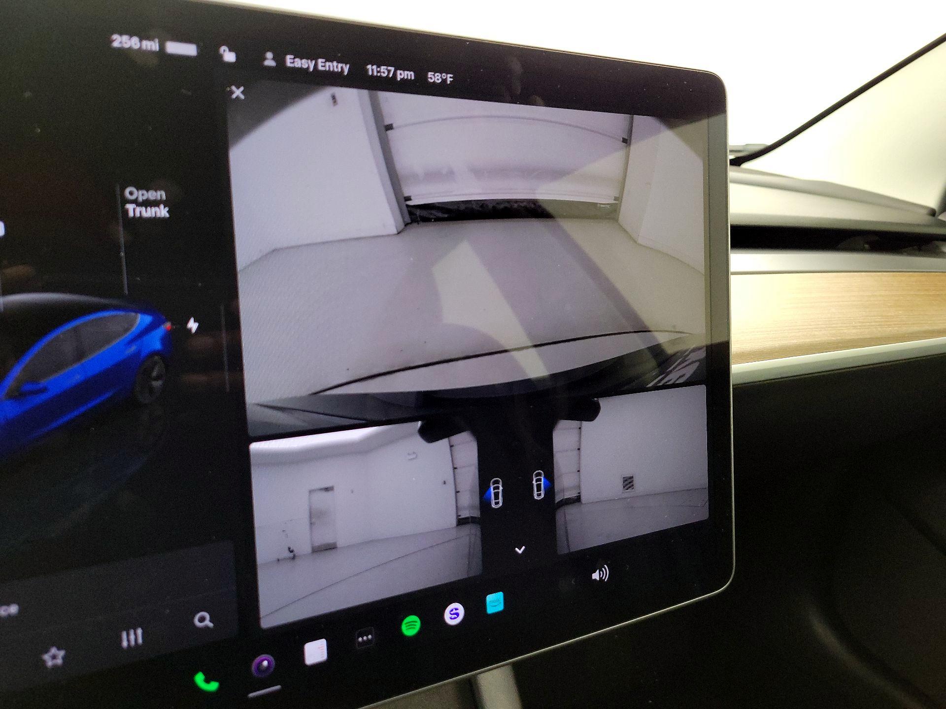 Thumbnail: 2023 Tesla Model 3 - 14