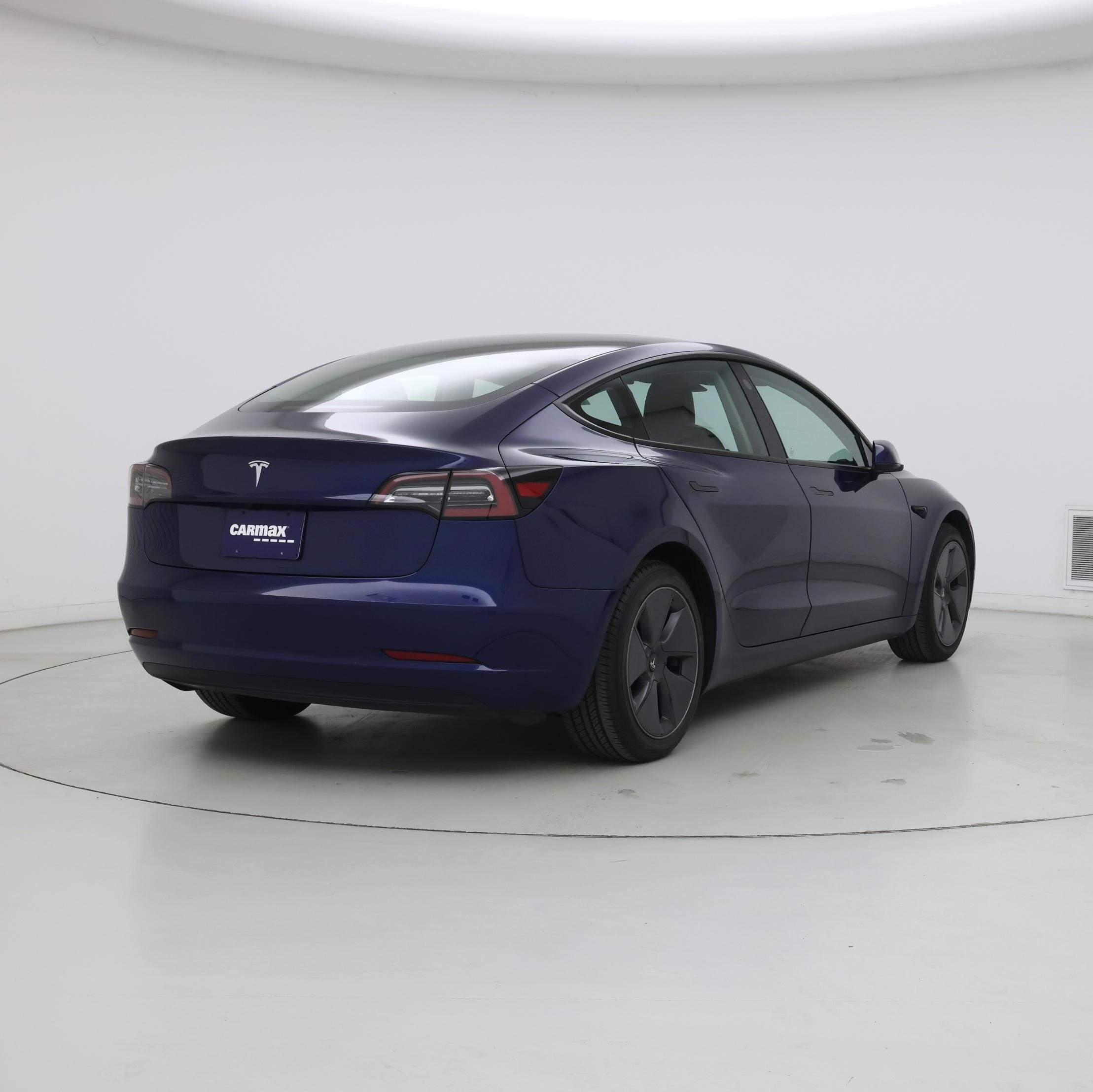 Thumbnail: 2023 Tesla Model 3 - 8
