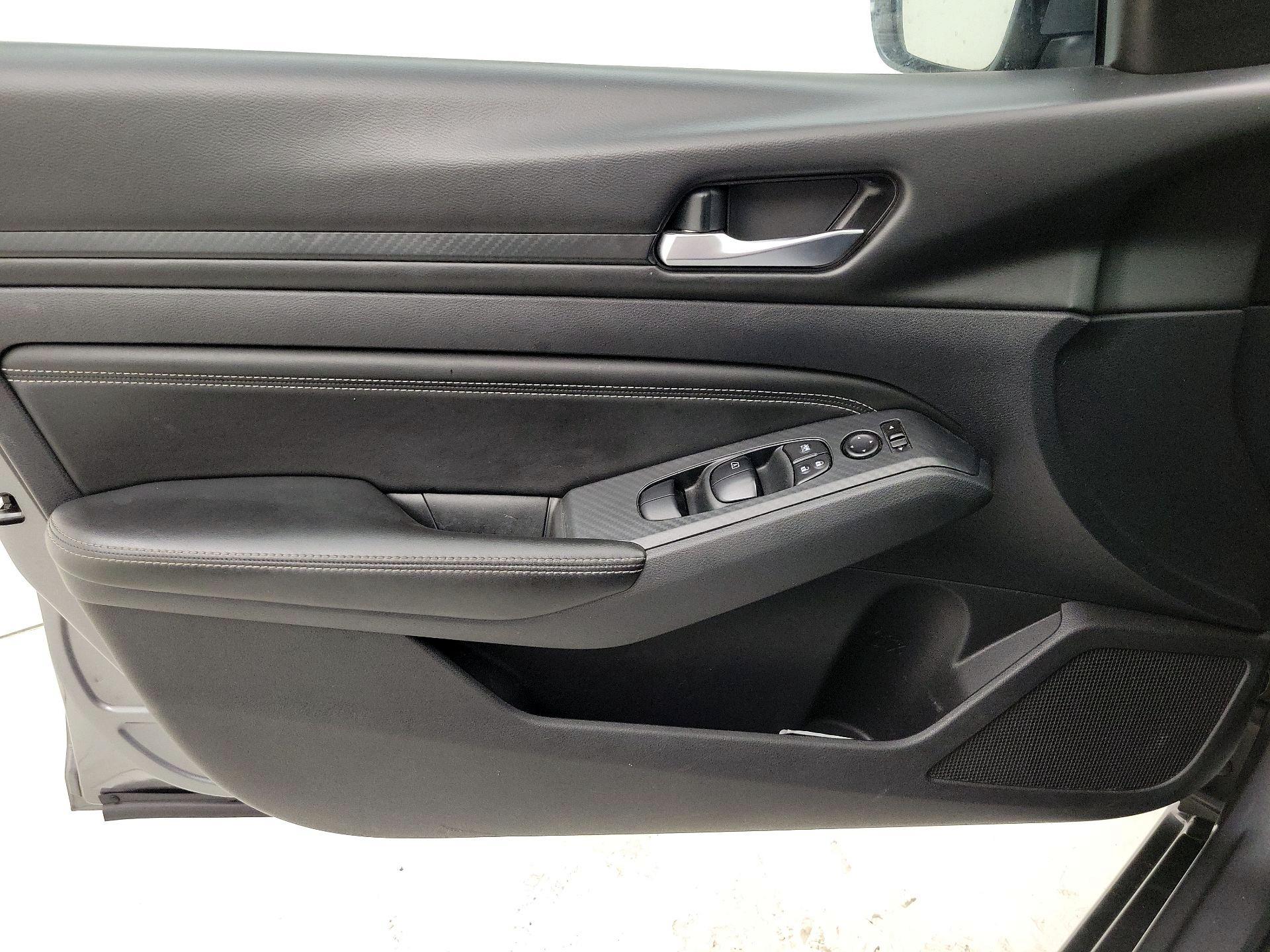 Thumbnail: 2020 Nissan Altima - 12