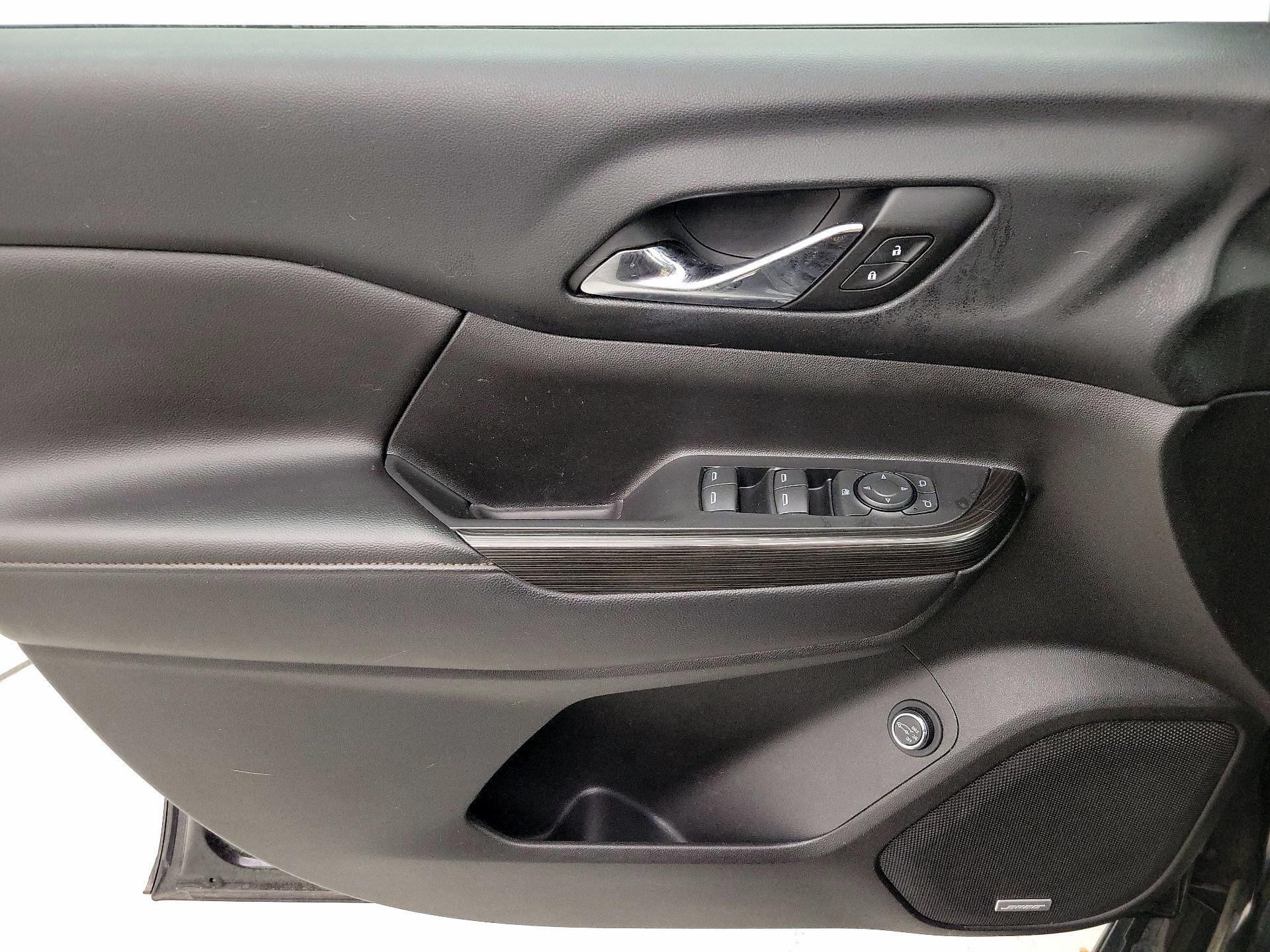 Thumbnail: 2017 GMC Acadia - 12