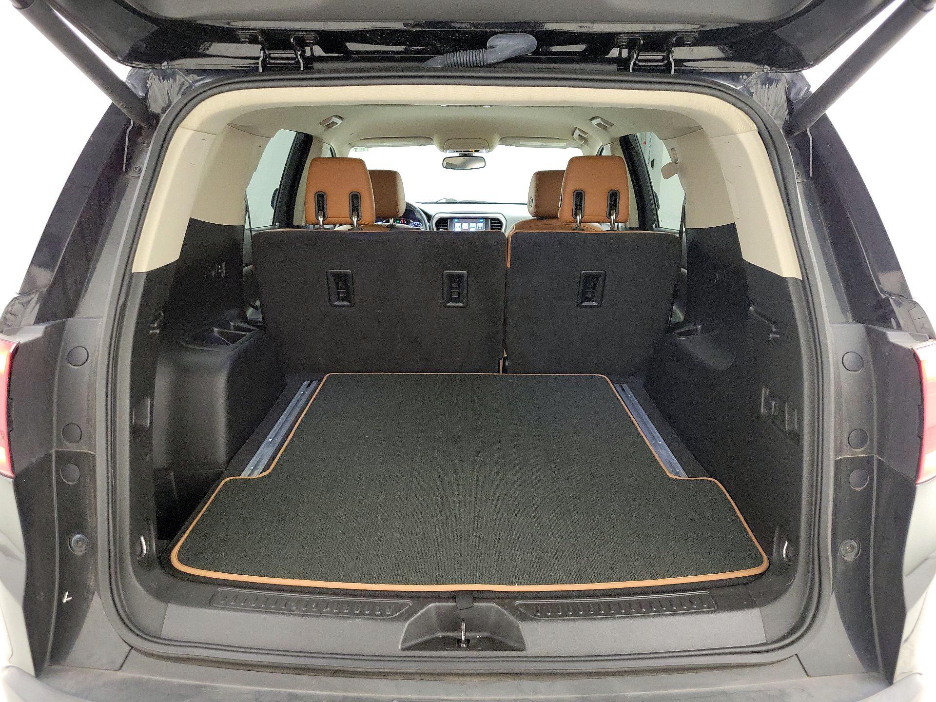 Thumbnail: 2017 GMC Acadia - 20