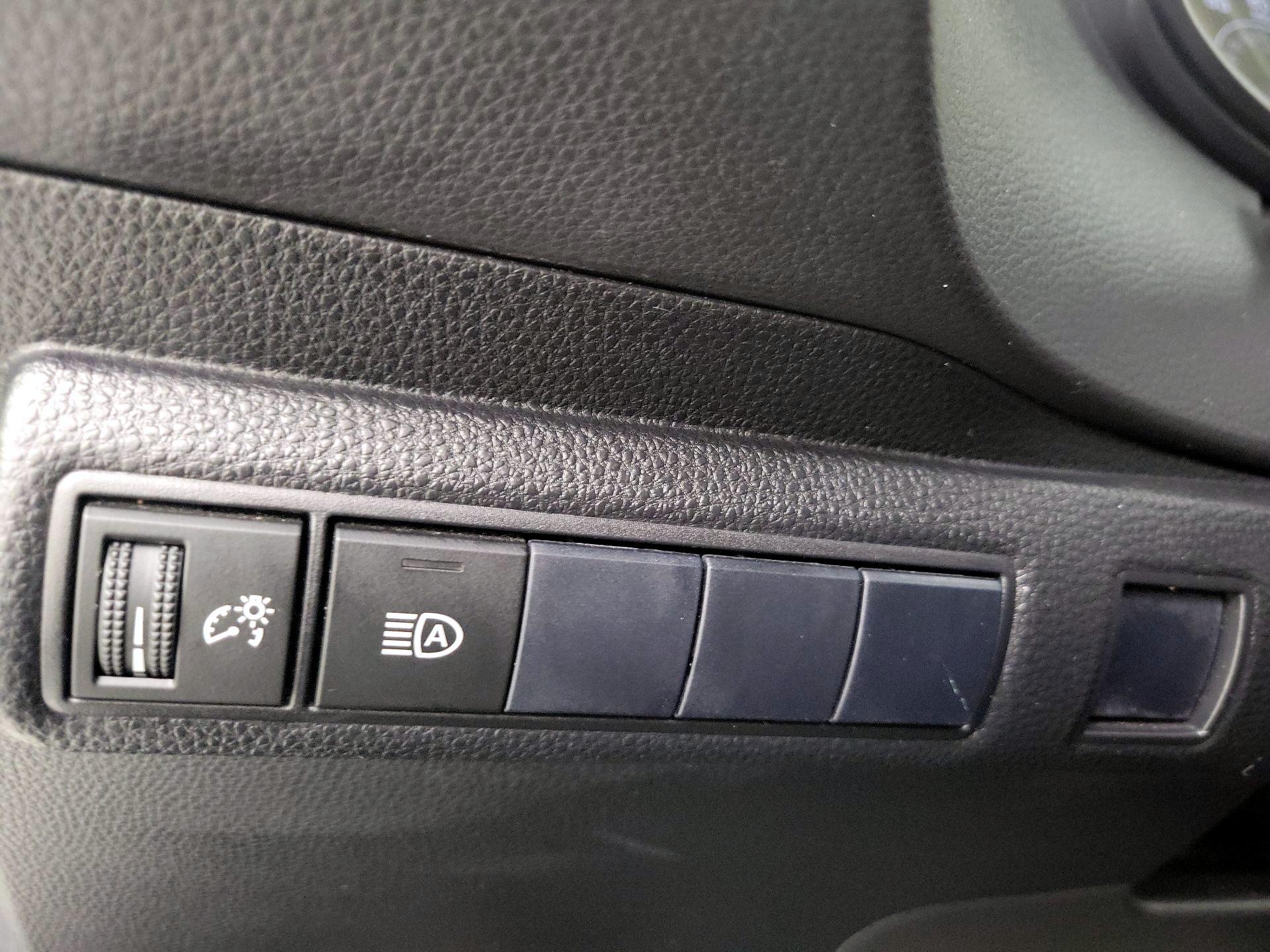 Thumbnail: 2020 Toyota Corolla - 13