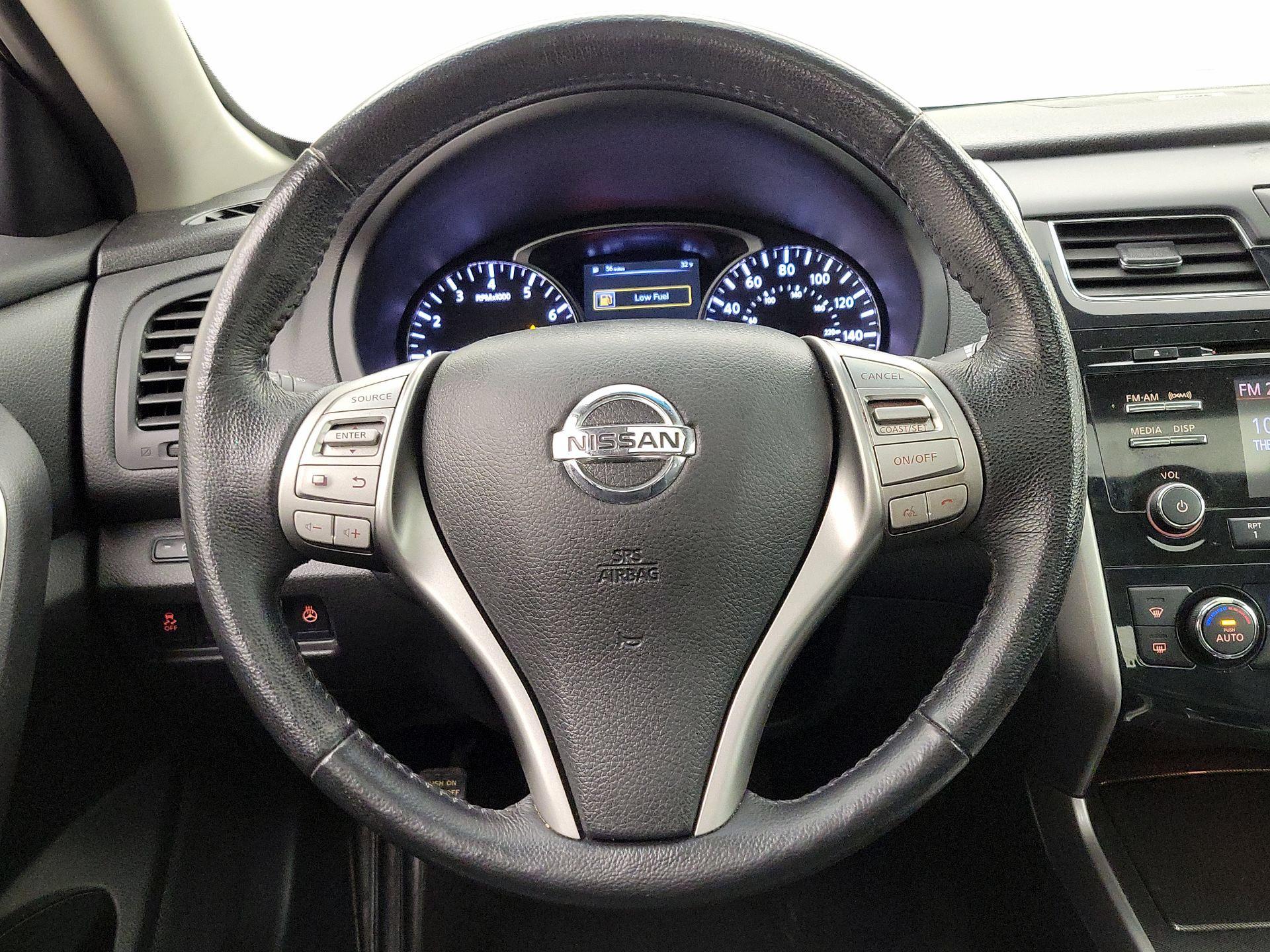 Thumbnail: 2014 Nissan Altima - 10