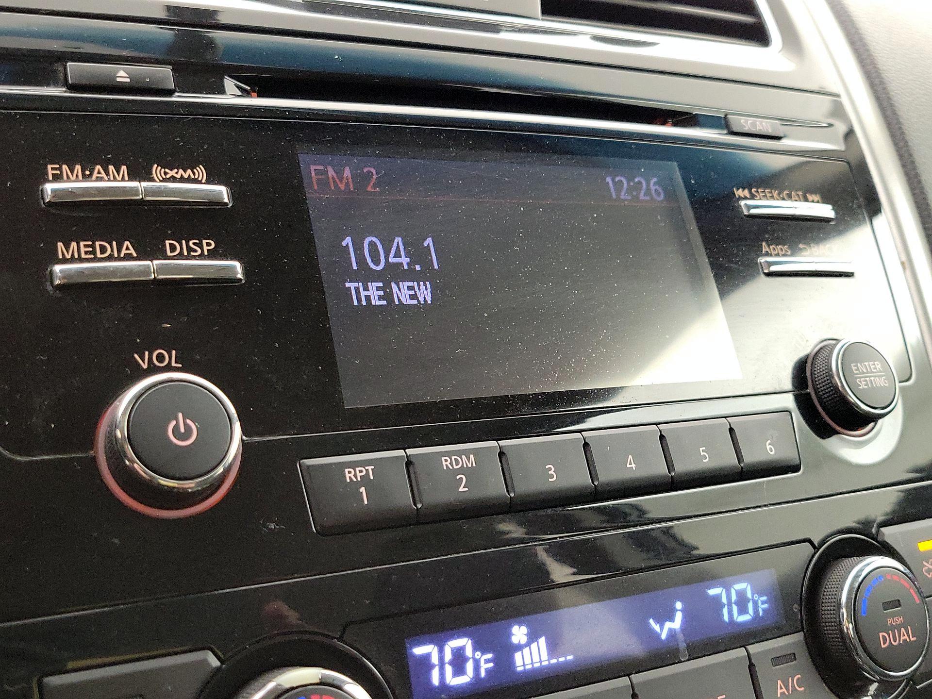 Thumbnail: 2014 Nissan Altima - 15