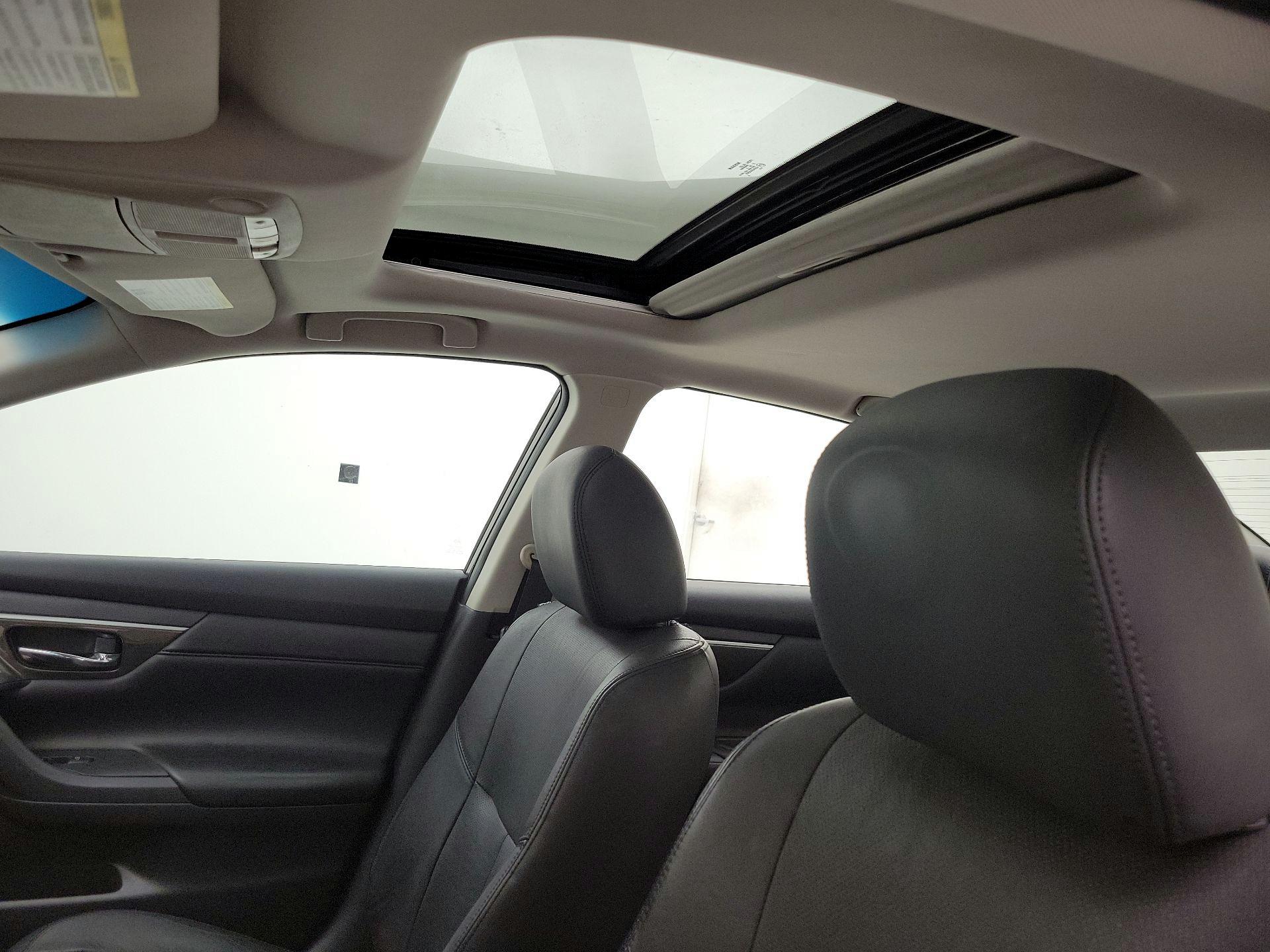 Thumbnail: 2014 Nissan Altima - 19