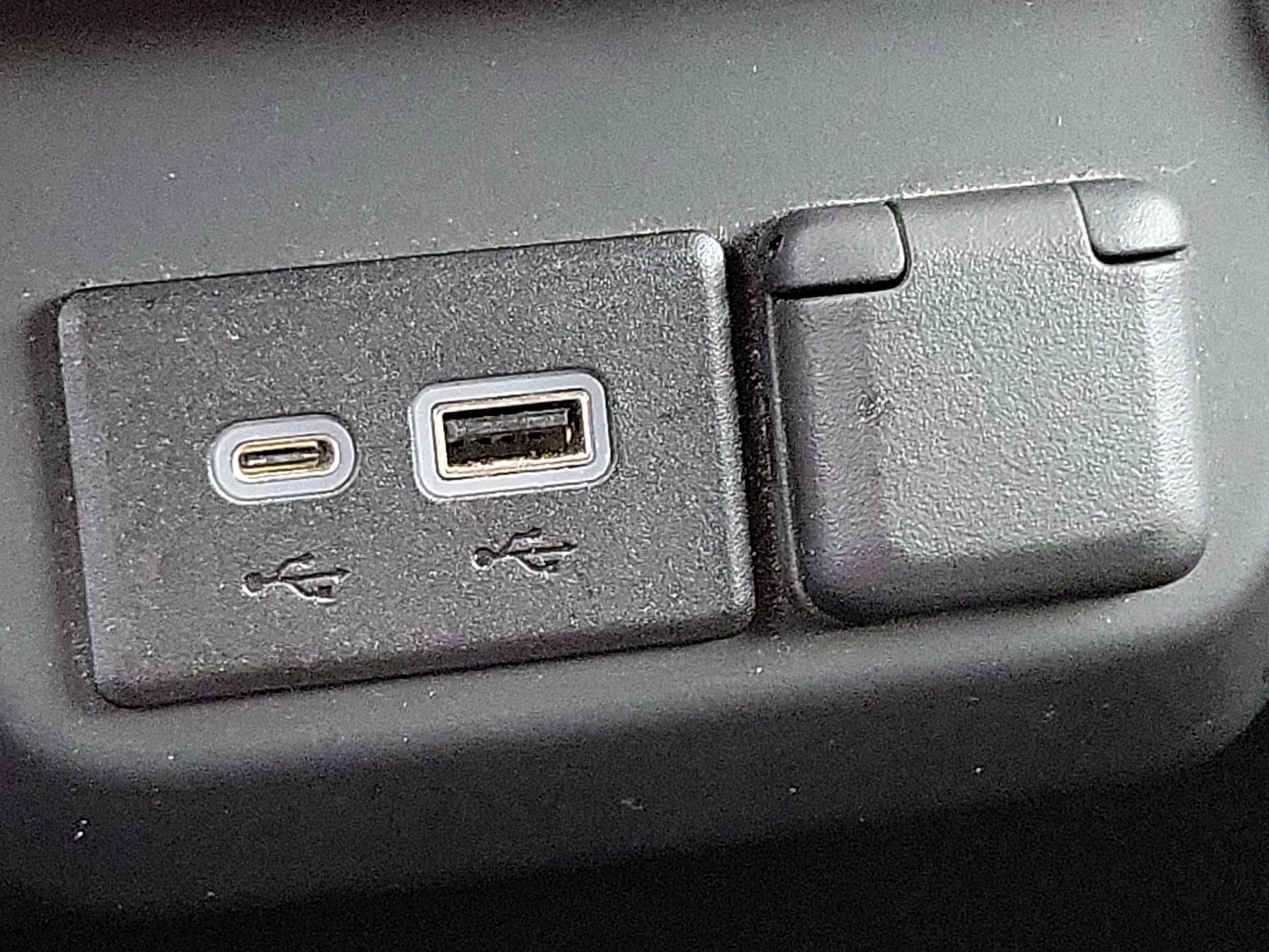 Thumbnail: 2022 Chevrolet Silverado 1500 - 18