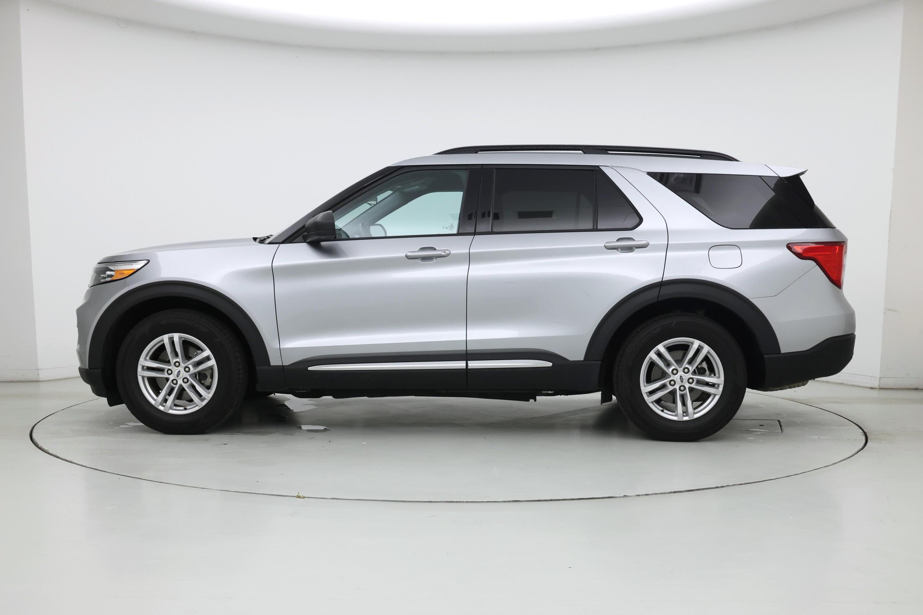 Thumbnail: 2024 Ford Explorer - 3