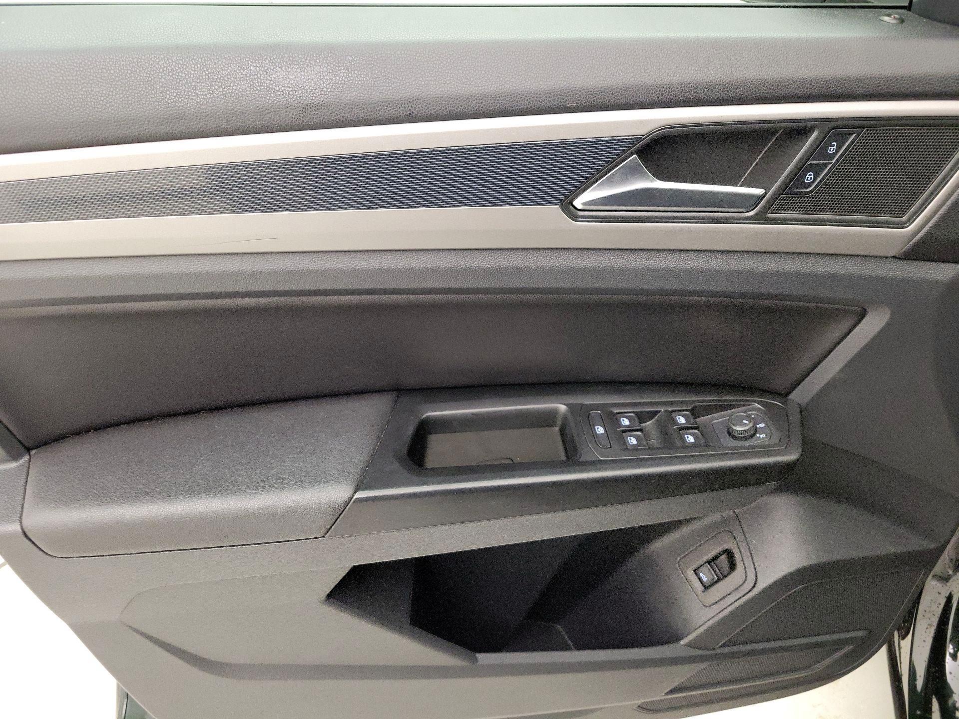 Thumbnail: 2021 Volkswagen Atlas - 12