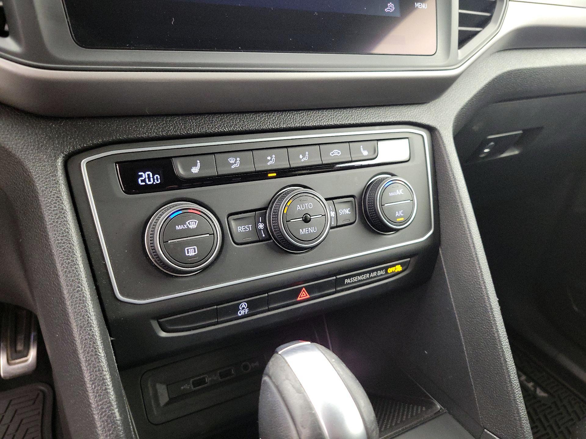 Thumbnail: 2021 Volkswagen Atlas - 16